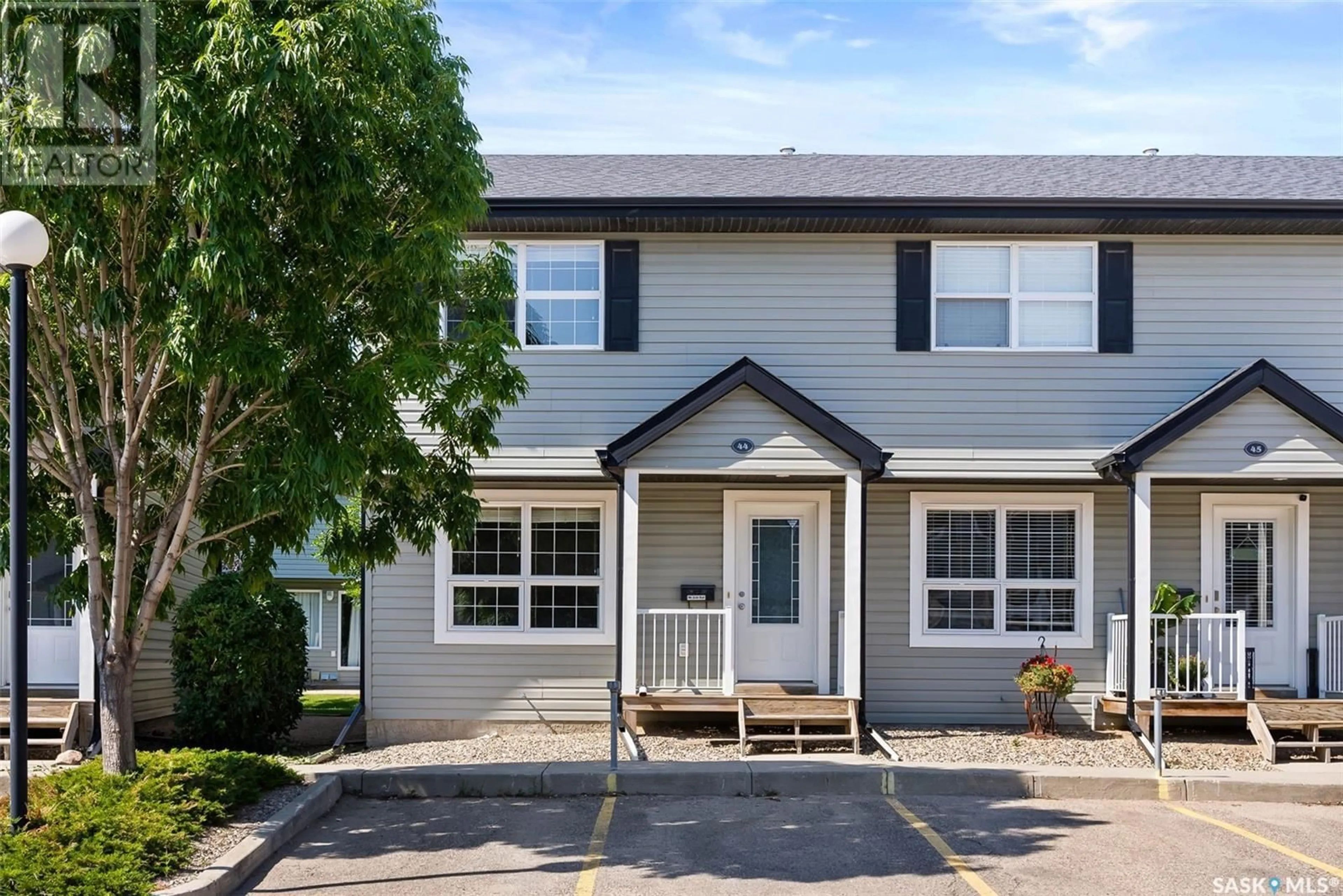 Home with vinyl exterior material, street for 44 4500 CHILD AVENUE, Regina Saskatchewan S4X0A9