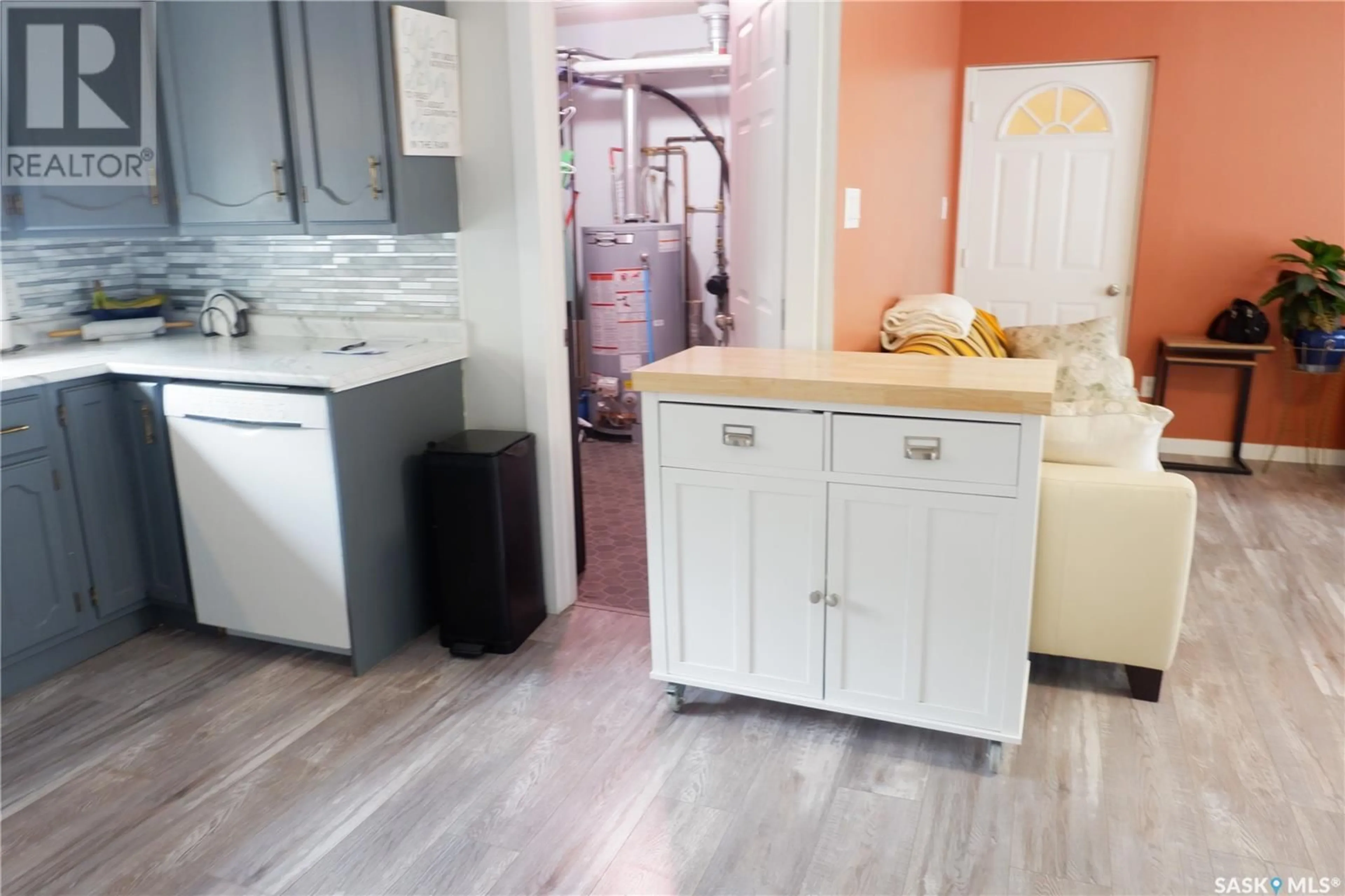 Unknown for 704 LEEVILLE DRIVE, Assiniboia Saskatchewan S0H0B0