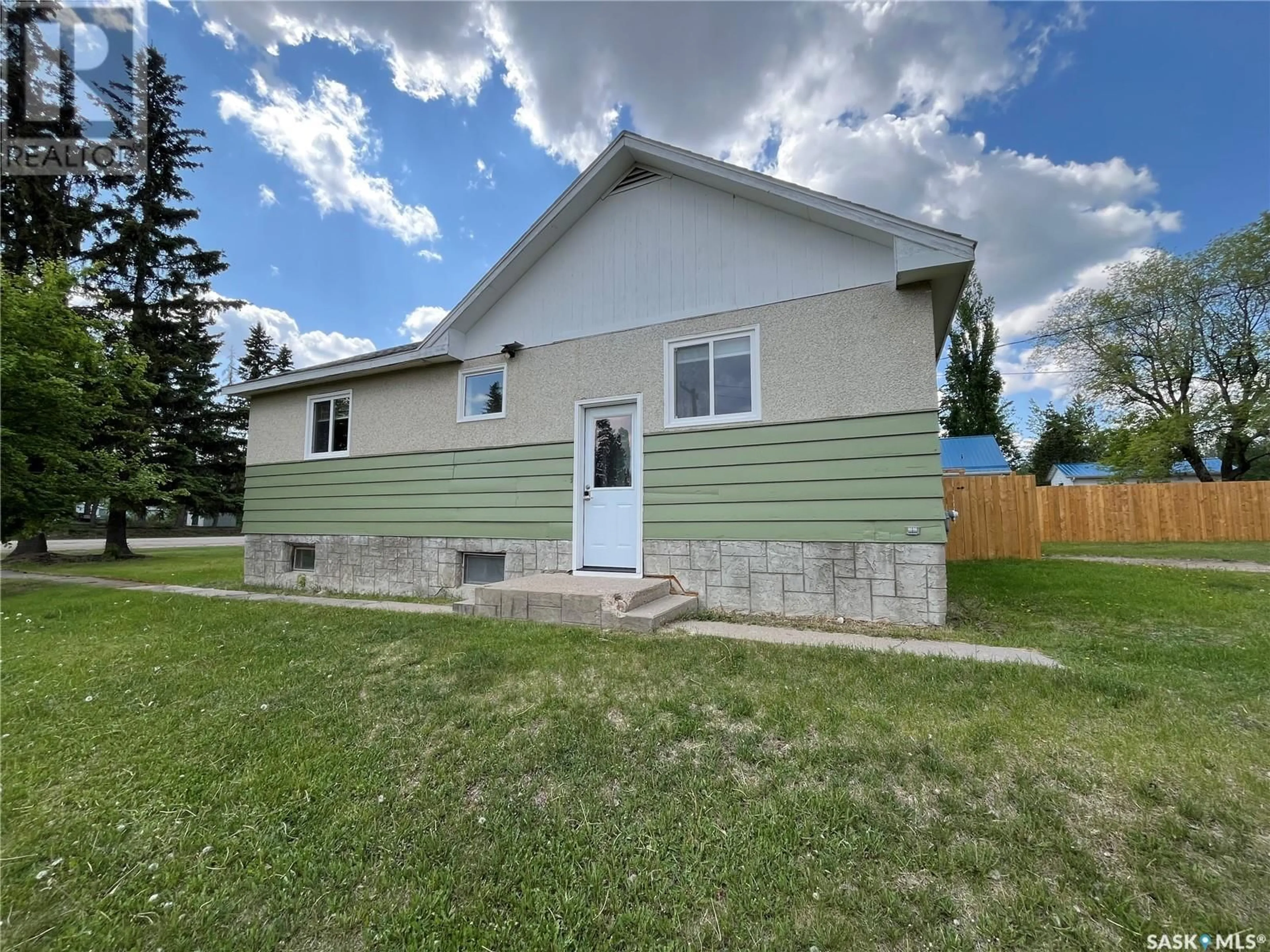 Unknown for 307 1ST AVENUE, St. Walburg Saskatchewan S0M2T0