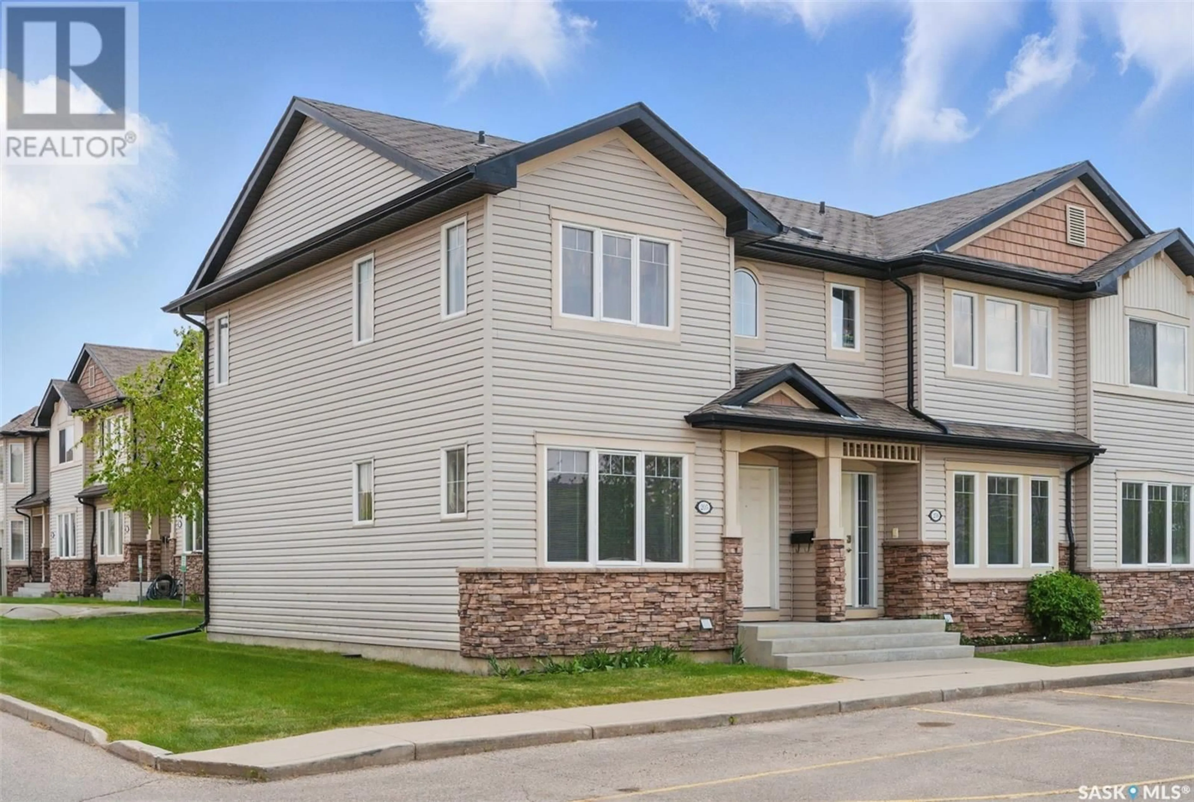 Home with brick exterior material, street for 415 - 205 LYND CRESCENT, Saskatoon Saskatchewan S7T0C2