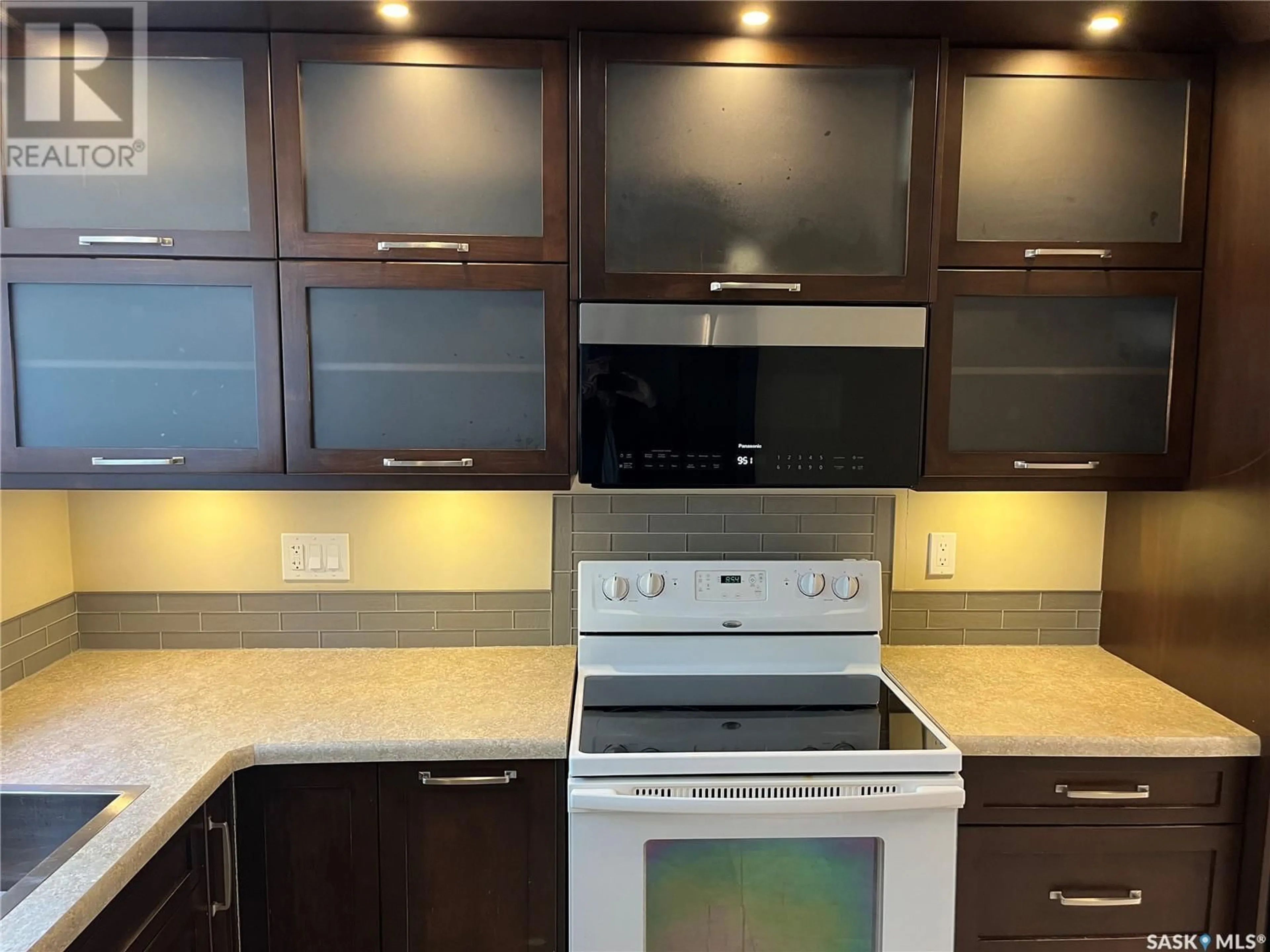 Unknown for 4 - 2 NEILL PLACE, Regina Saskatchewan S4N2V4