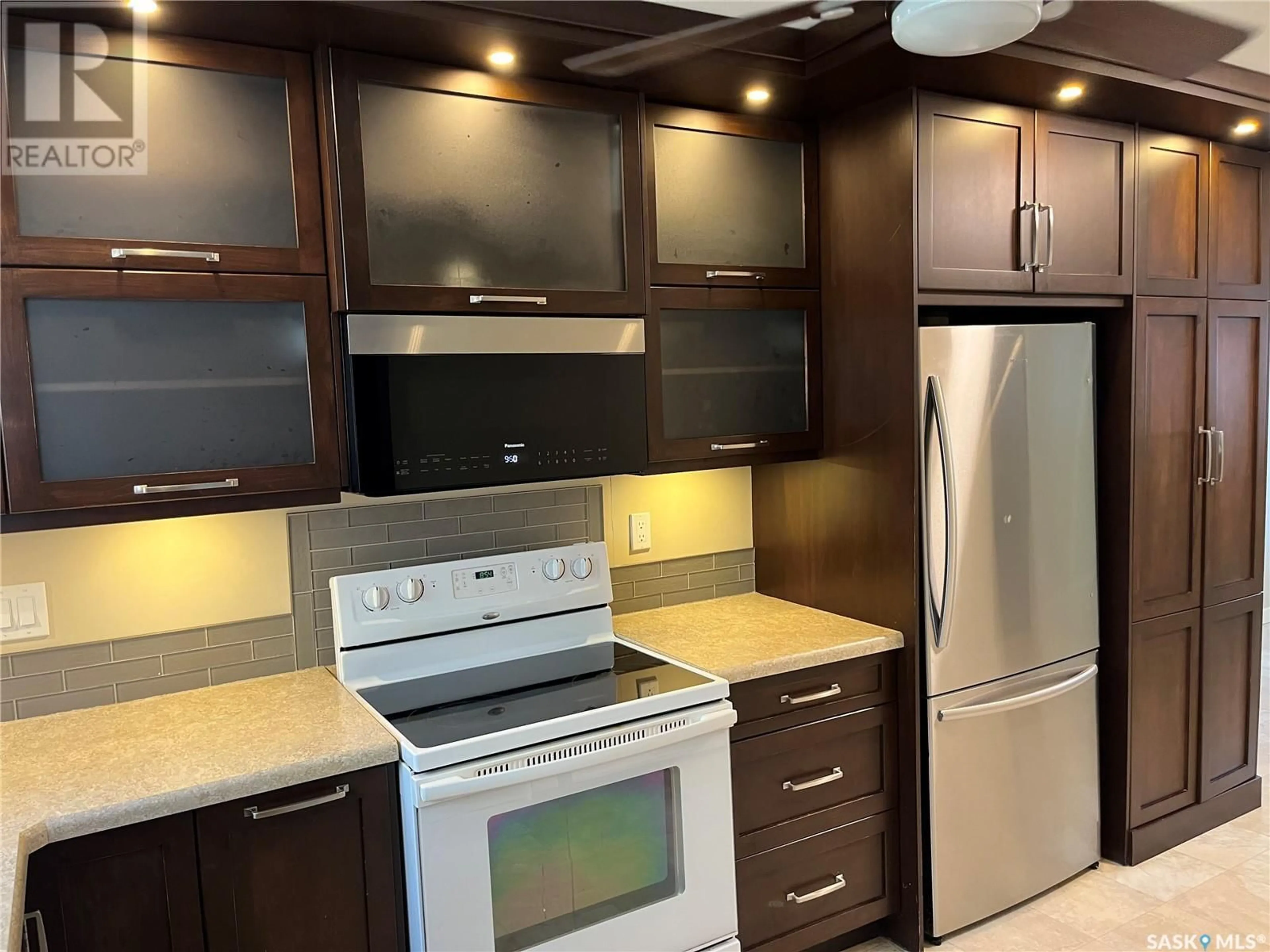 Unknown for 4 - 2 NEILL PLACE, Regina Saskatchewan S4N2V4