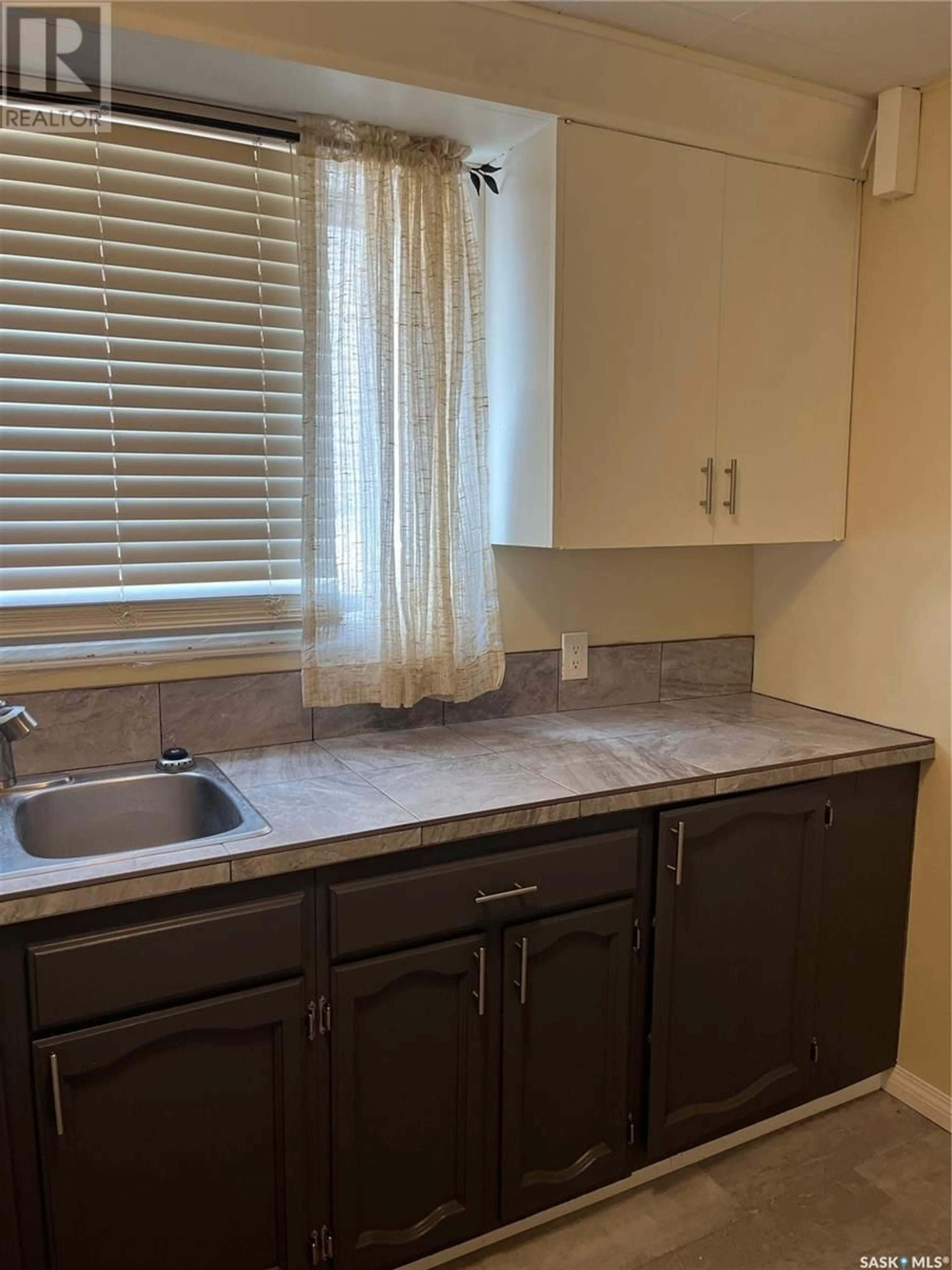 Standard kitchen, unknown for 67 BRADBROOKE DRIVE, Yorkton Saskatchewan S3N2Y2