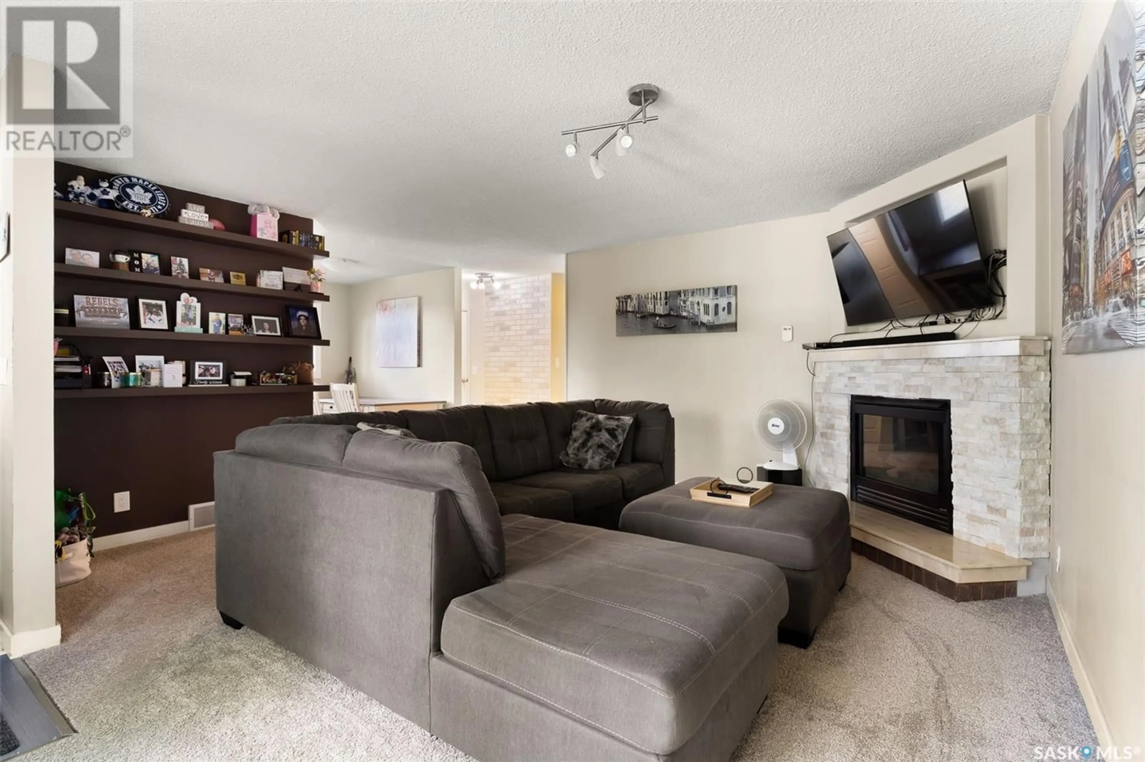 Living room with furniture, unknown for 6234 DEWDNEY AVENUE, Regina Saskatchewan S4T1E2