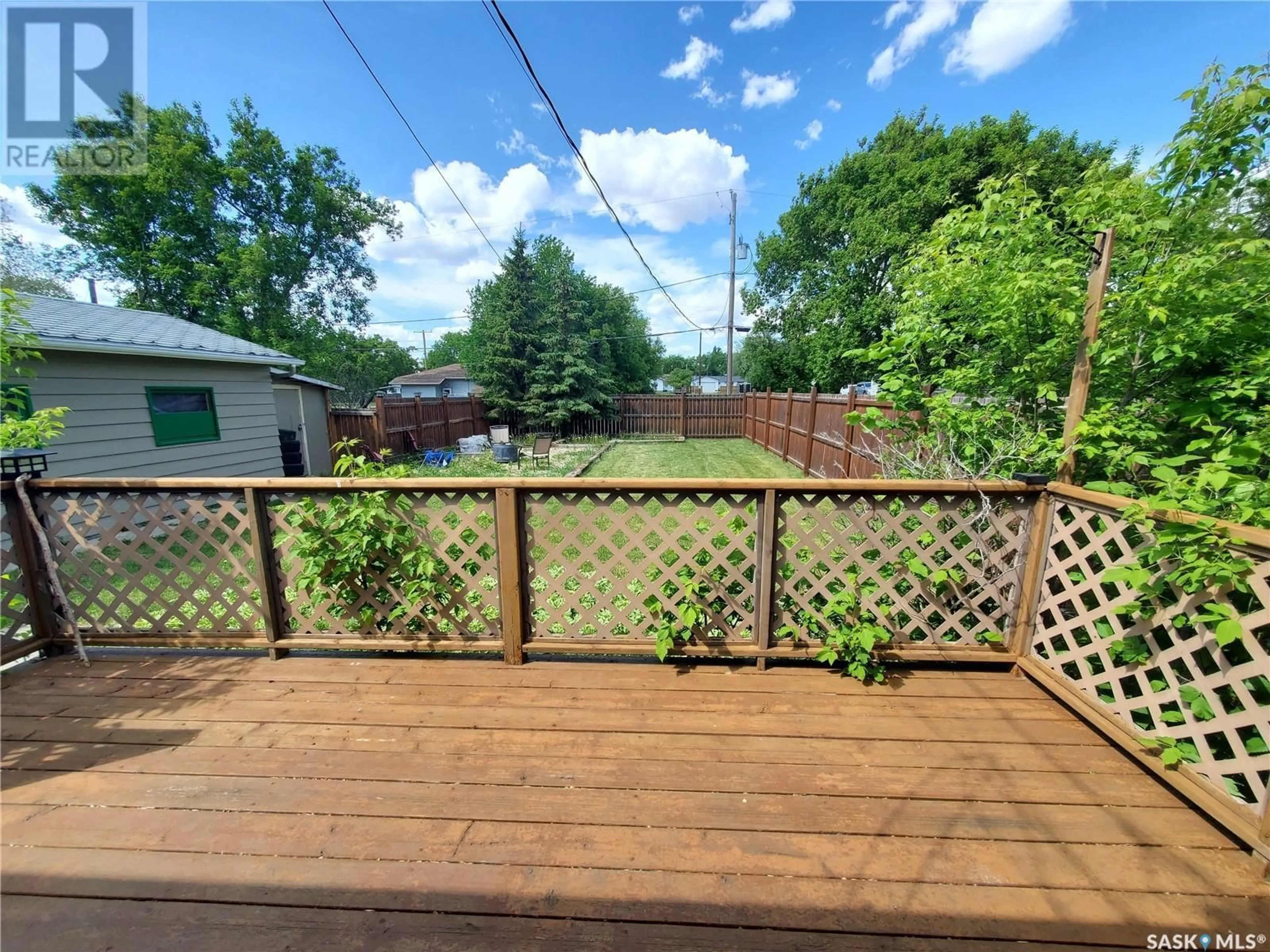 Patio, unknown for 327 WALLACE STREET, Kamsack Saskatchewan S0A1S0