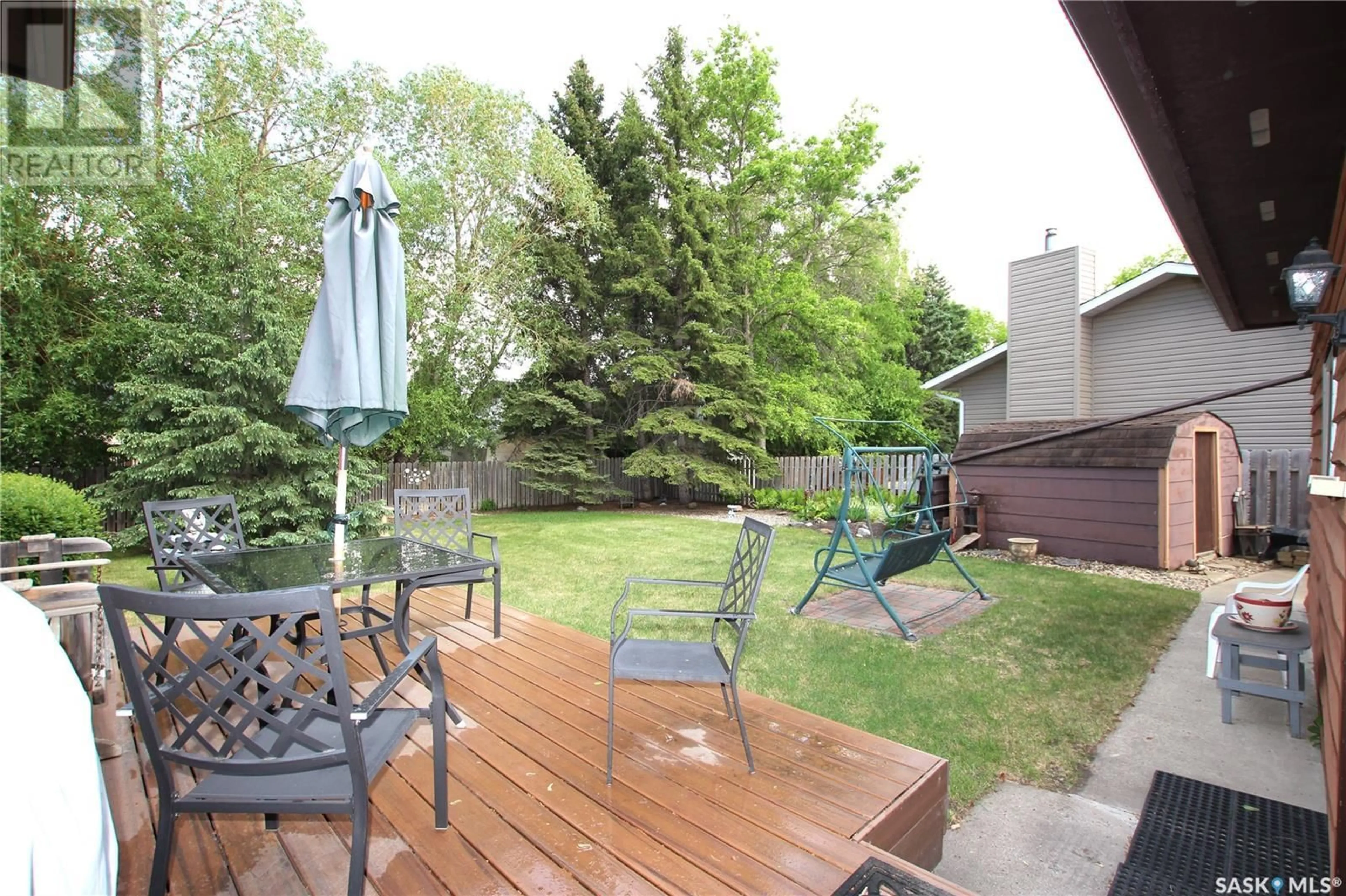 Patio, street for 78 MARQUIS CRESCENT, Yorkton Saskatchewan S3N3L7