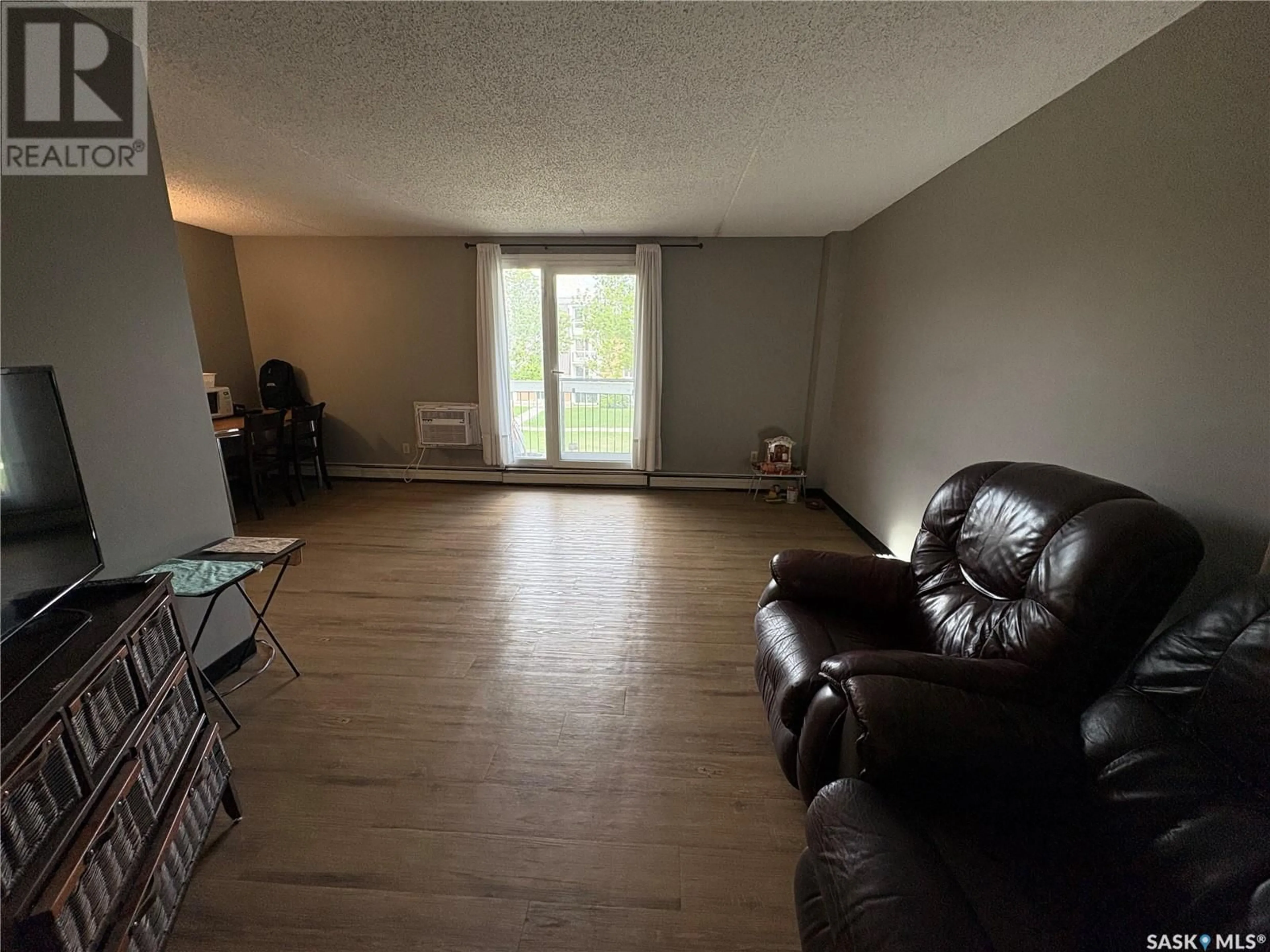A pic of a room for 33 43 CENTENNIAL STREET, Regina Saskatchewan S4S6P8
