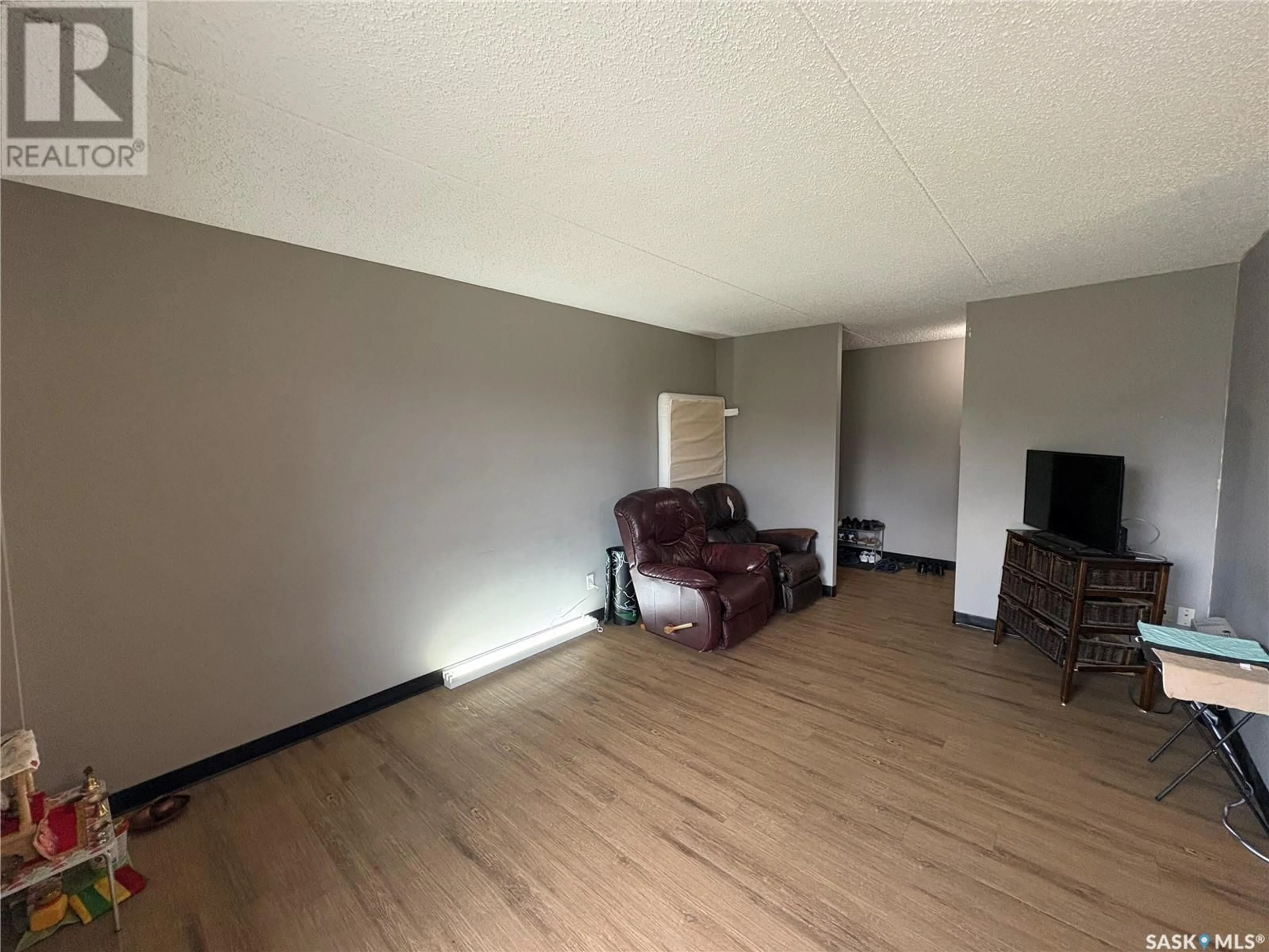 A pic of a room for 33 43 CENTENNIAL STREET, Regina Saskatchewan S4S6P8