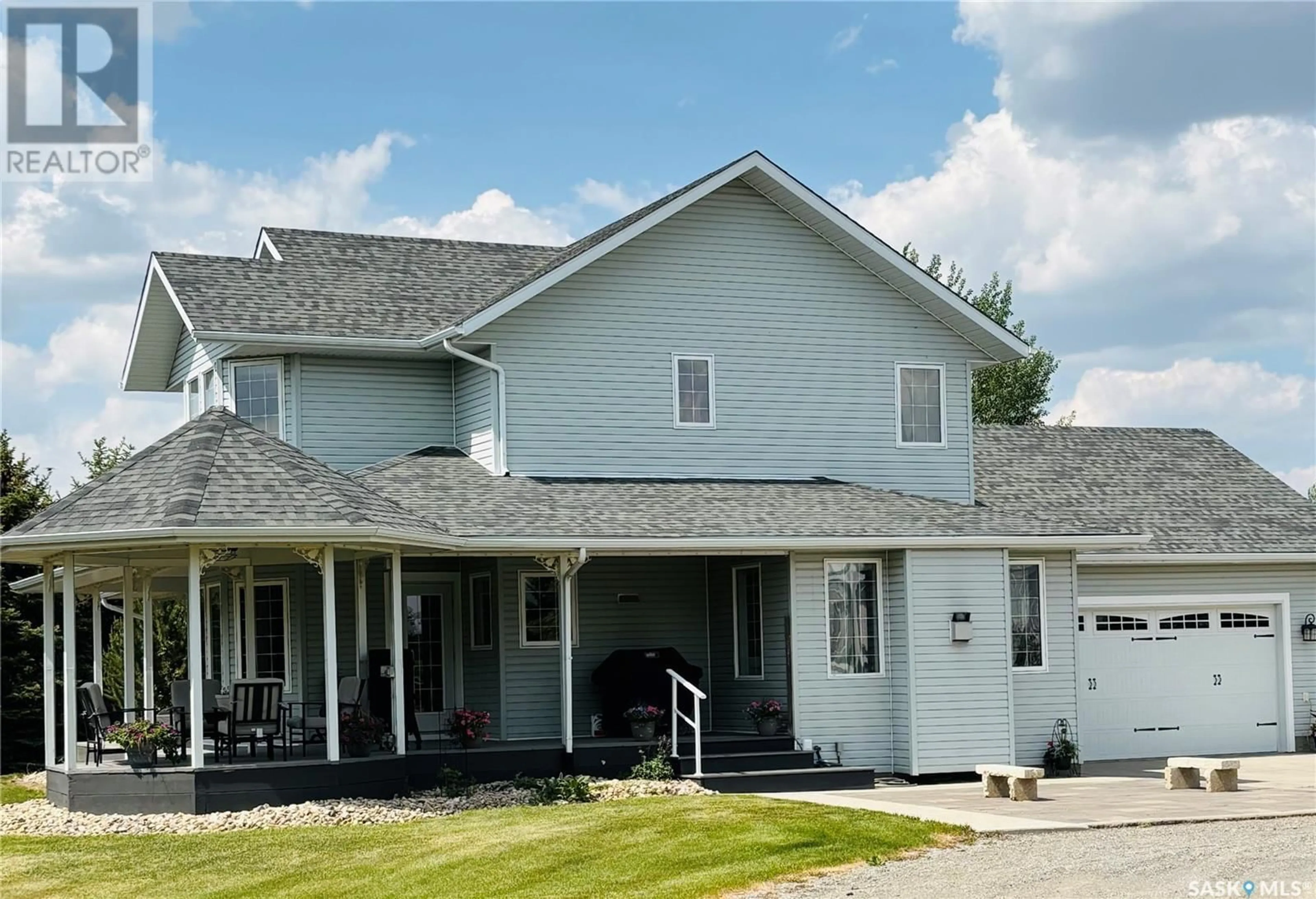 Home with vinyl exterior material, building for GUST ACREAGE, Lumsden Rm No. 189 Saskatchewan S4R8R8