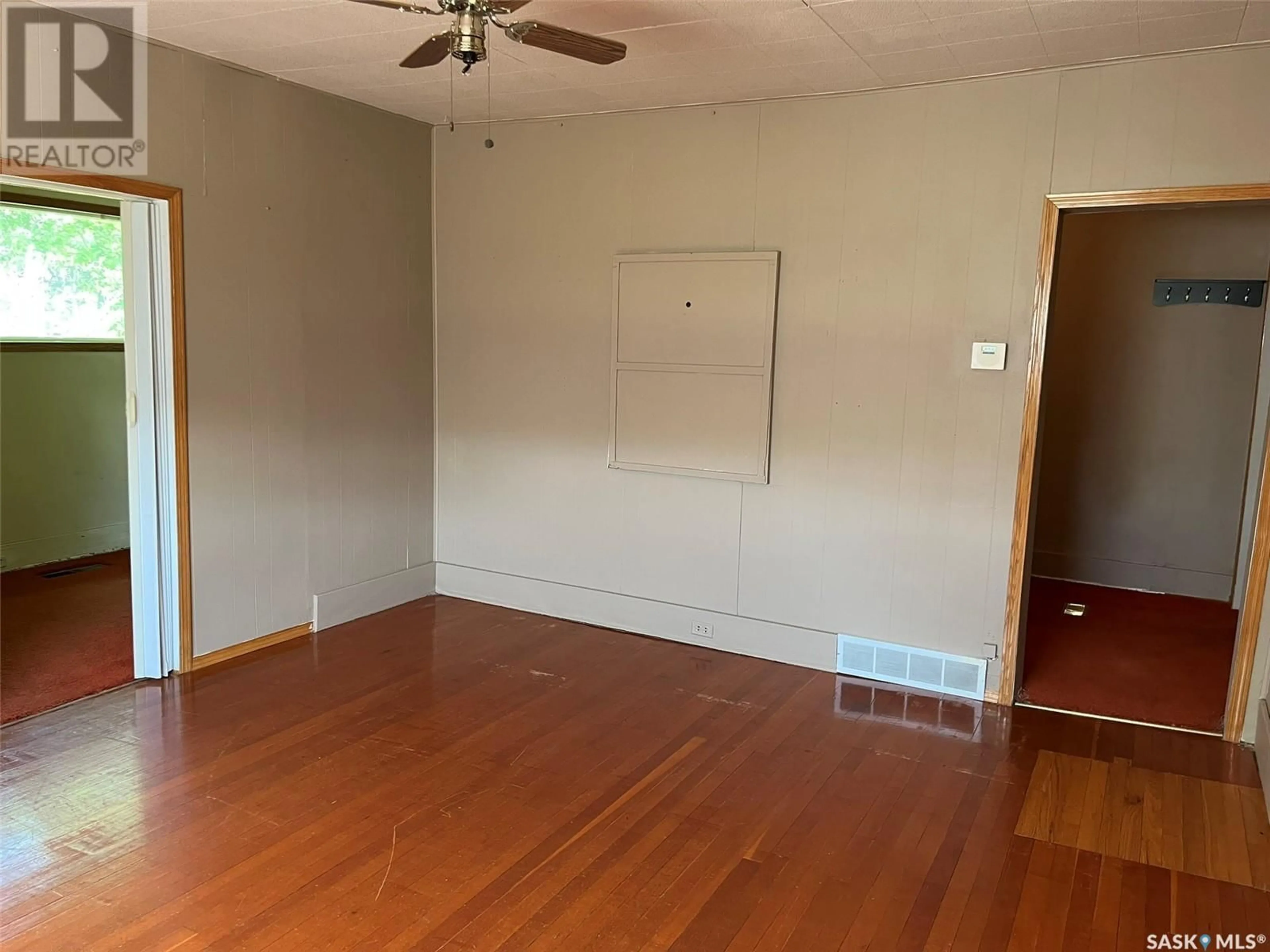 A pic of a room for 107 1ST STREET, Weirdale Saskatchewan S0J2Z0