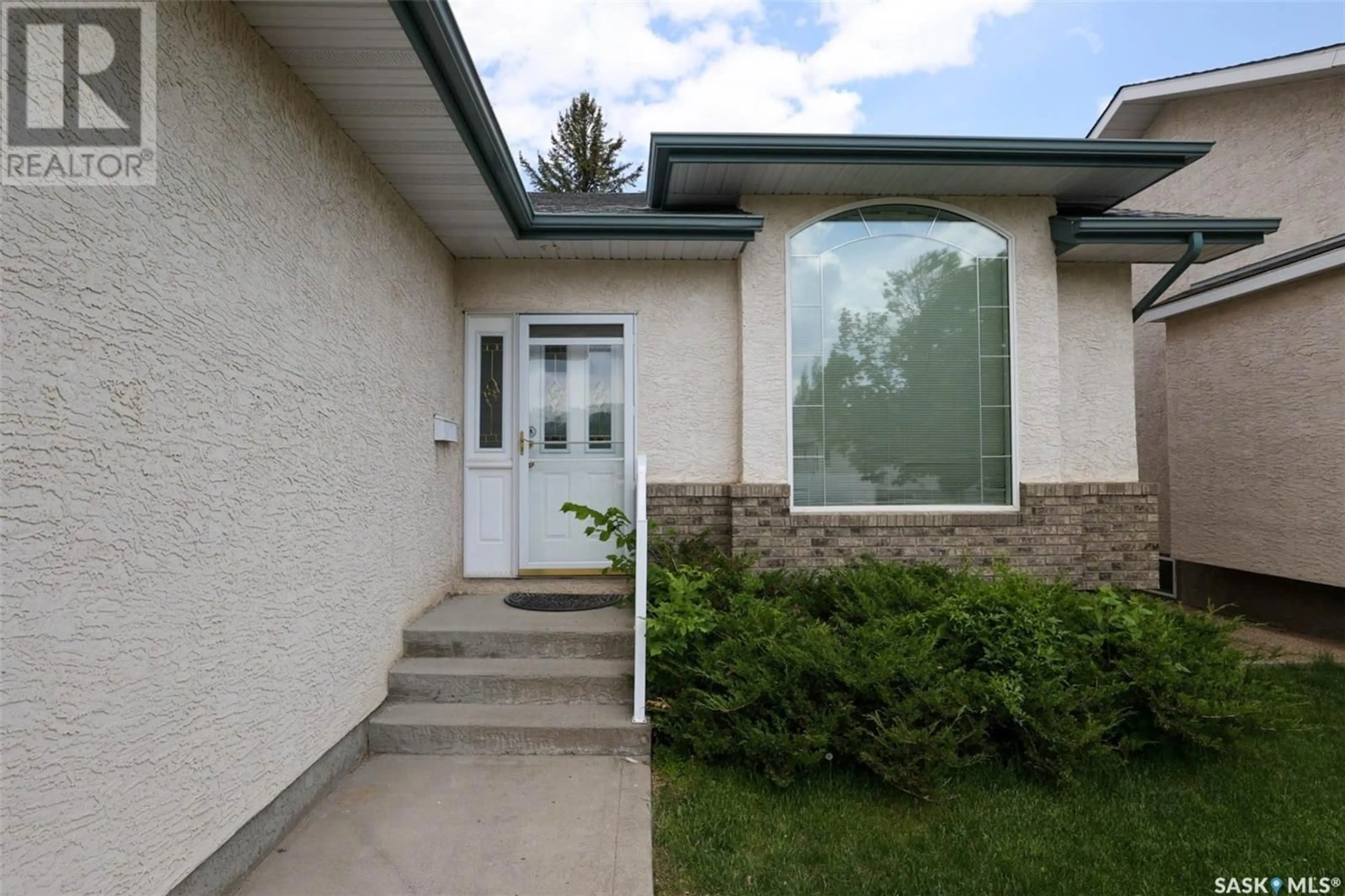 Unknown for 3004 BIRCH CRESCENT, Regina Saskatchewan S4S7J3