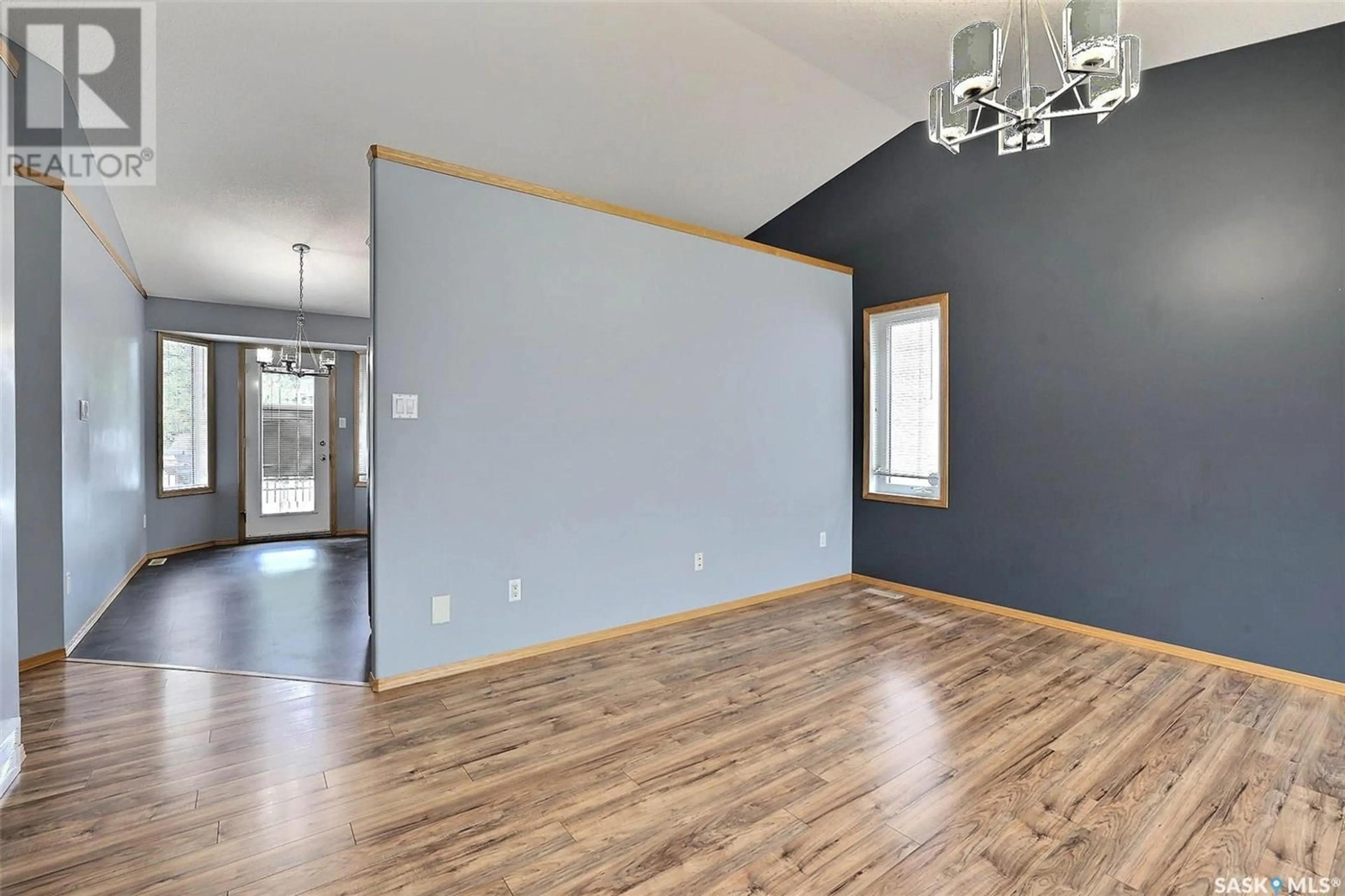 Unknown for 3004 BIRCH CRESCENT, Regina Saskatchewan S4S7J3