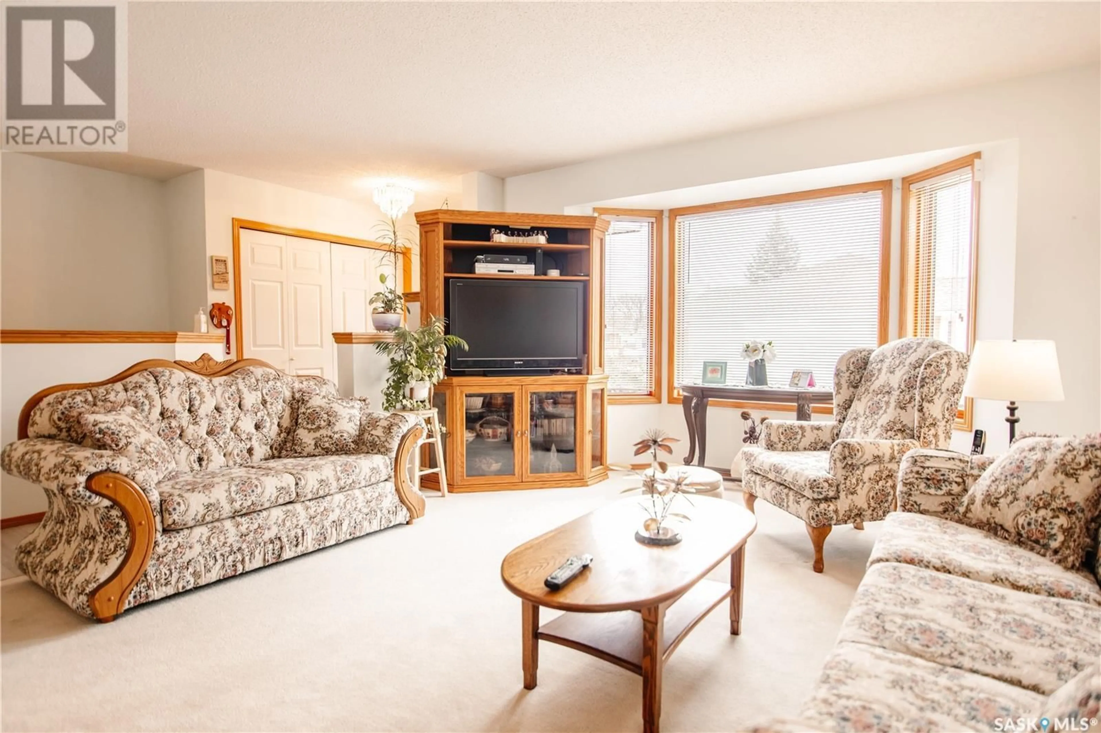 Living room with furniture, unknown for 1122 SELO PLACE, Regina Saskatchewan S4S7H7