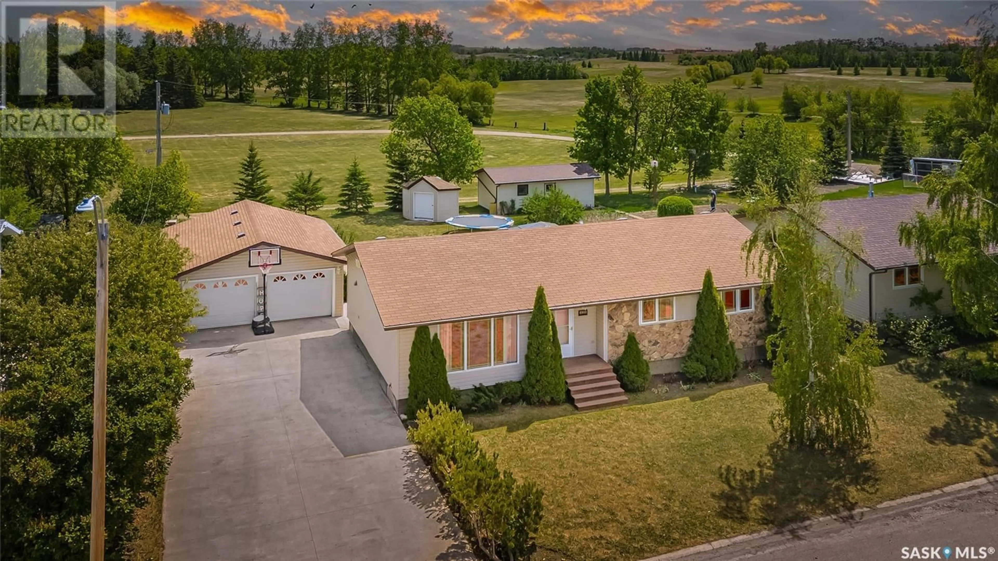 A pic from outside/outdoor area/front of a property/back of a property/a pic from drone, mountain view for 425 CHEERIE STREET, Bruno Saskatchewan S0K0S0
