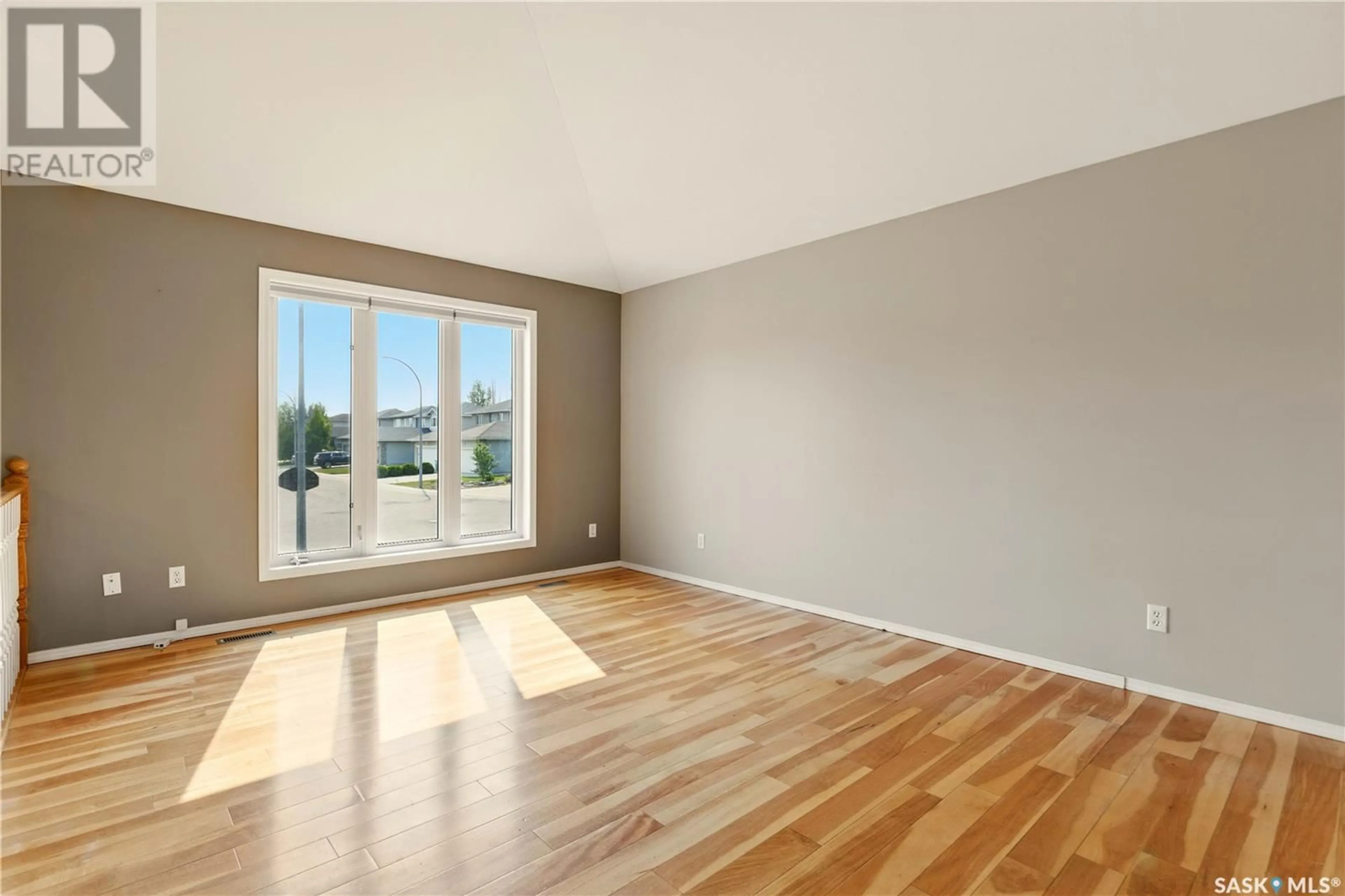 A pic of a room for 507 BUCKWOLD COVE, Saskatoon Saskatchewan S7N4W1