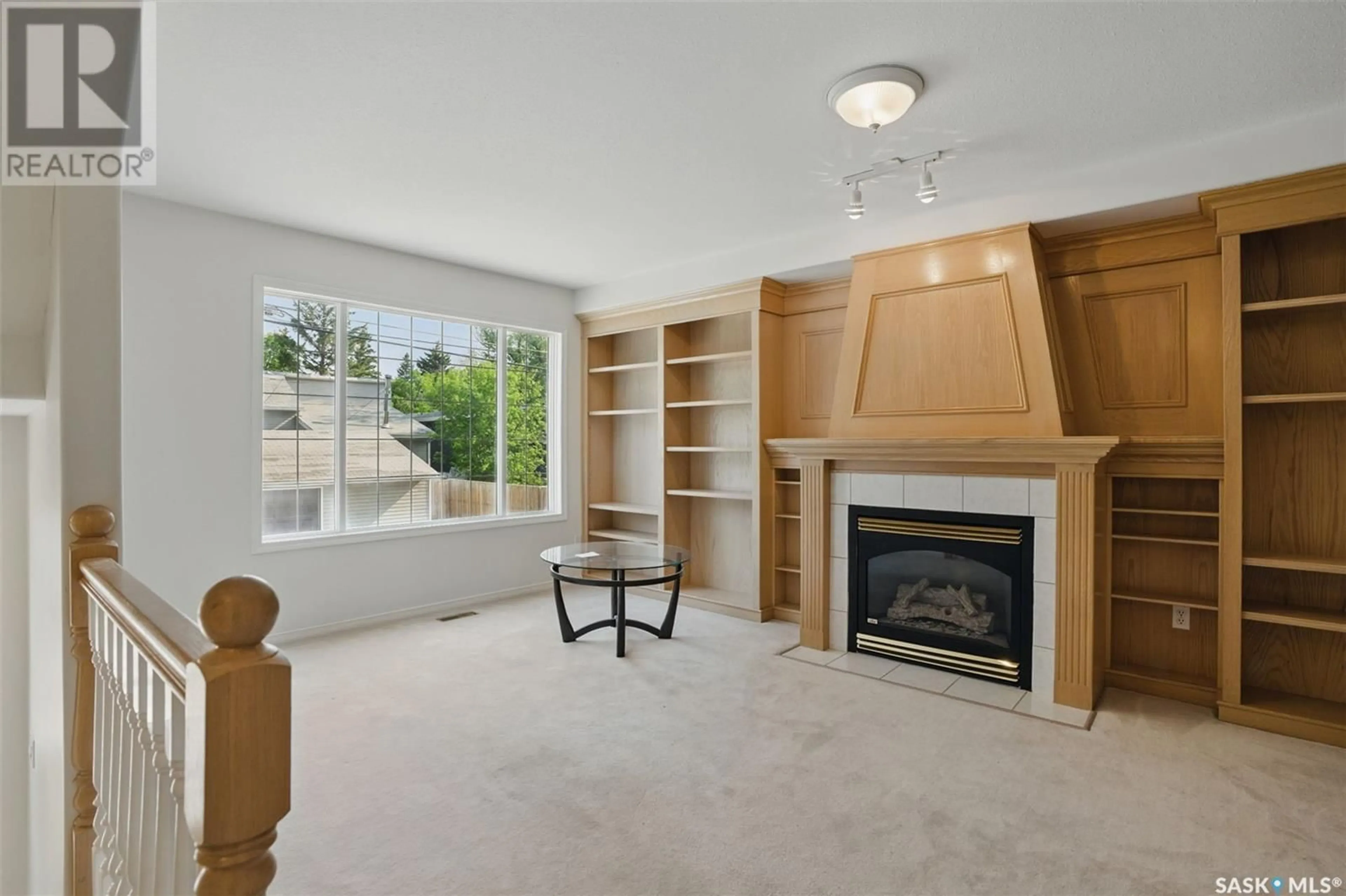 Living room with furniture, unknown for 901D 9TH STREET, Saskatoon Saskatchewan S7H0M9