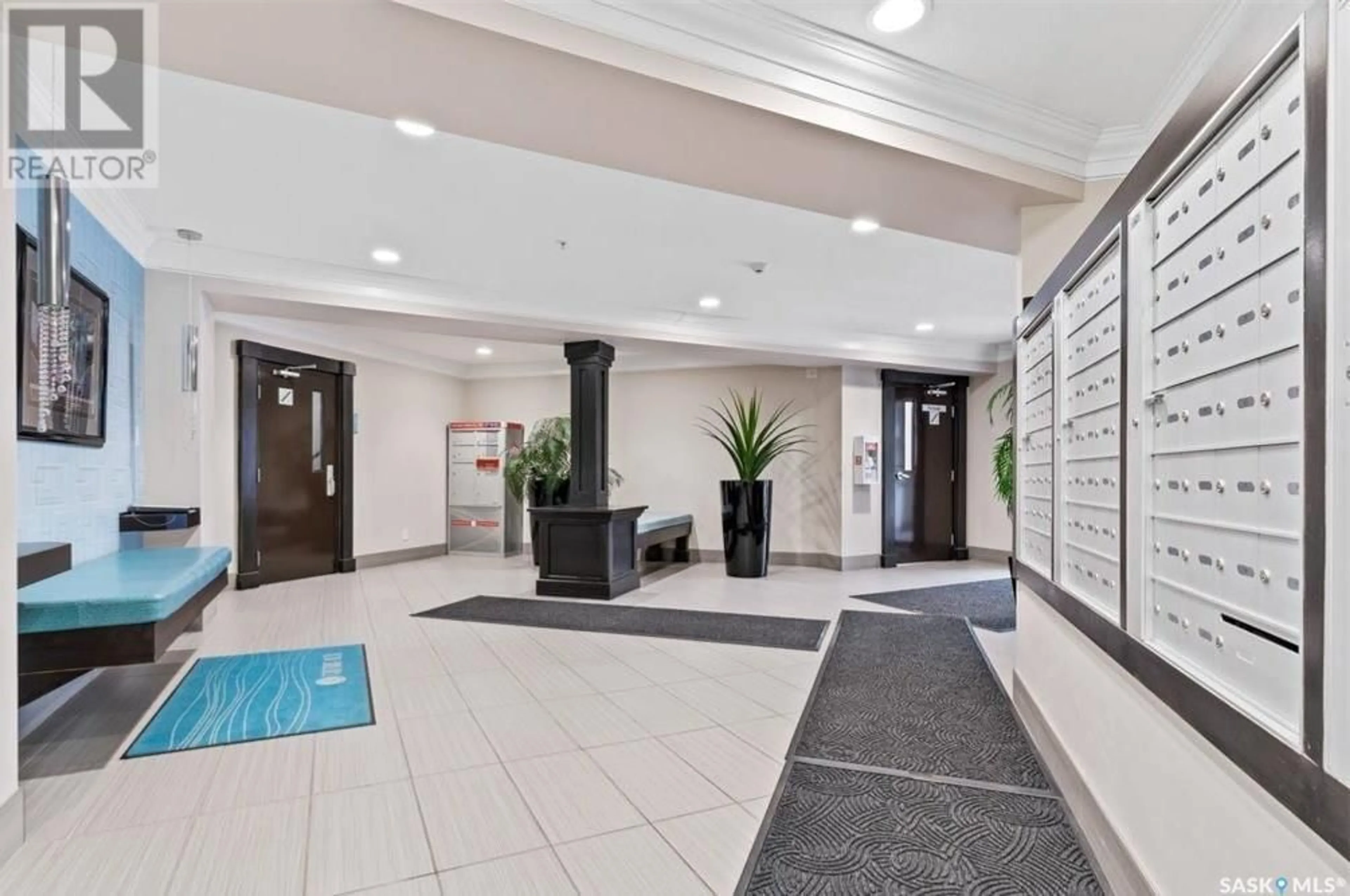 Lobby for 5301 - 419 UNIVERSAL CRESCENT, Regina Saskatchewan S4W0L2