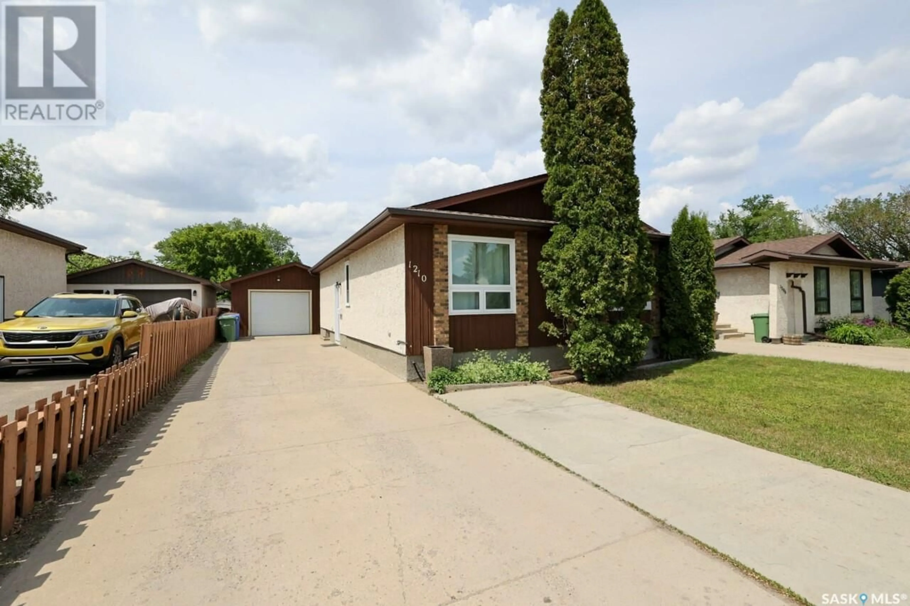 Unknown for 1210 GRAHAM ROAD, Regina Saskatchewan S4N6W7