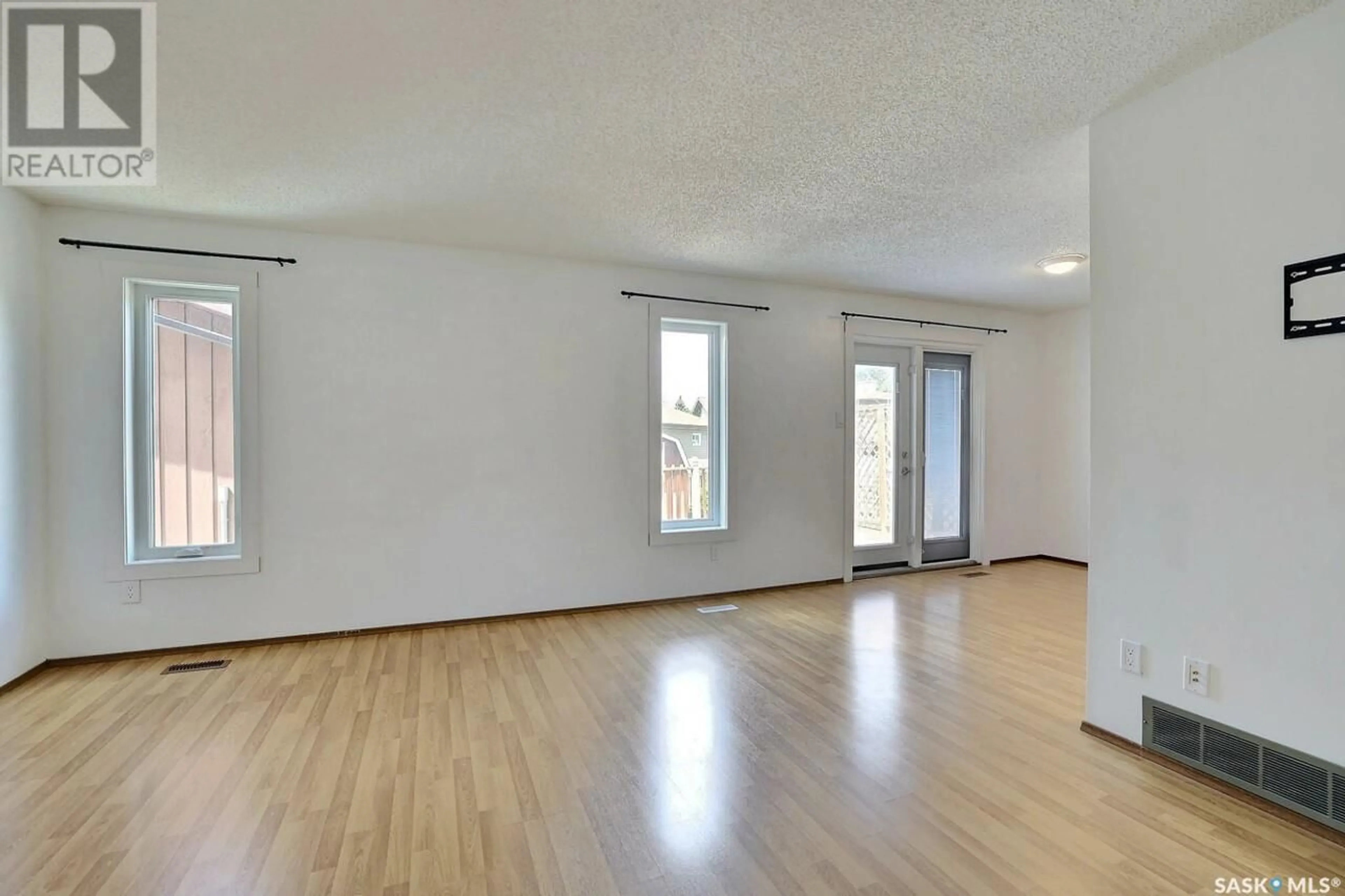 A pic of a room for 1210 GRAHAM ROAD, Regina Saskatchewan S4N6W7