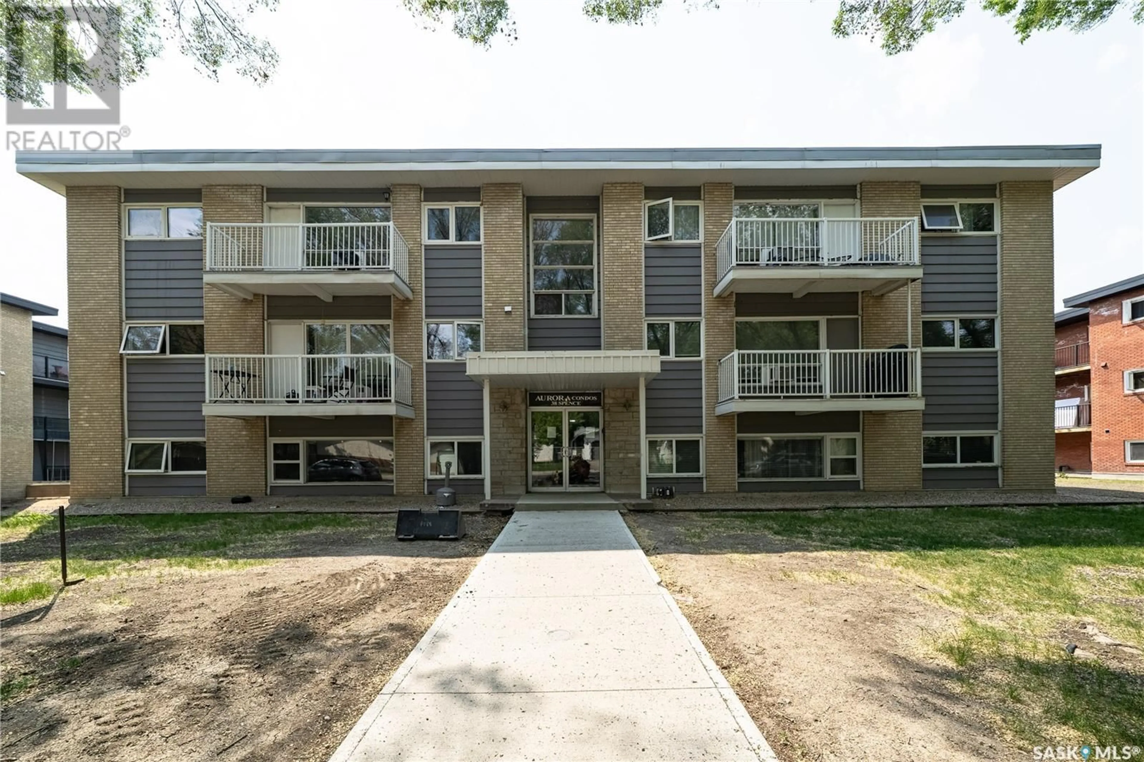 Unknown for 4 38 SPENCE STREET, Regina Saskatchewan S4S4H4