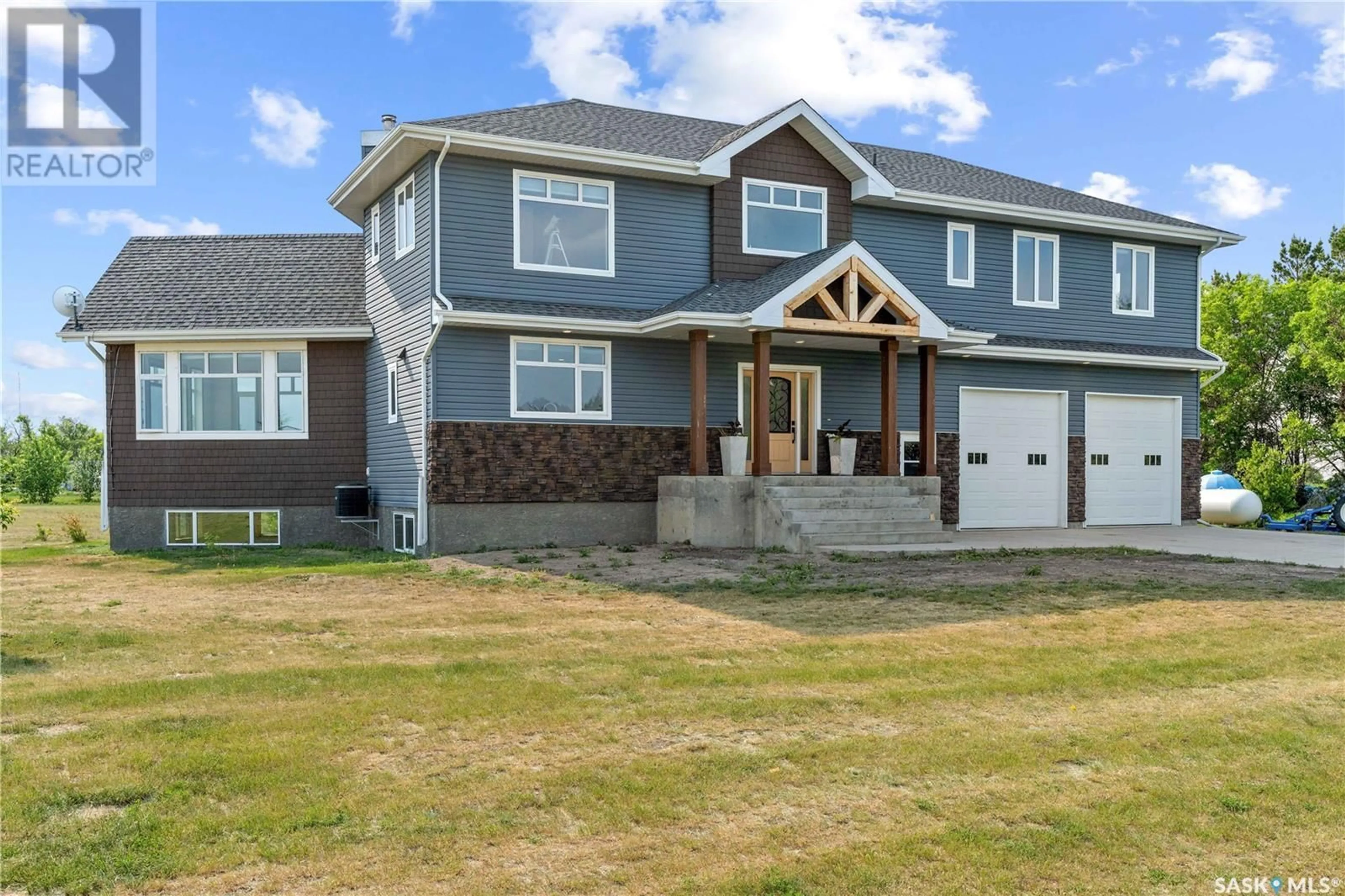 Home with vinyl exterior material, unknown for LAMONT ACREAGE, Wreford Rm No. 280 Saskatchewan S0G2J0