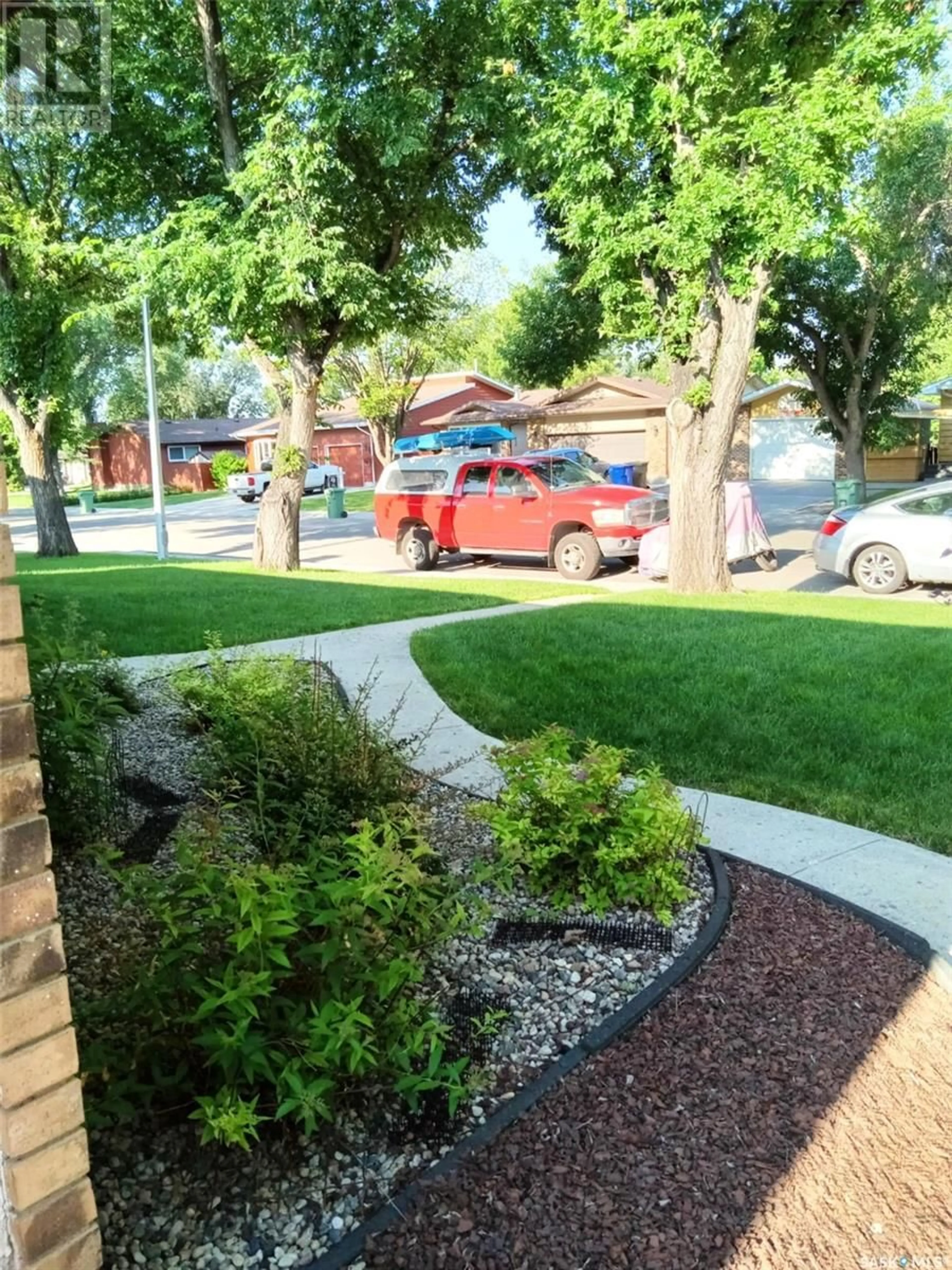 Unknown for 15 EDENWOLD CRESCENT, Regina Saskatchewan S4R8A6