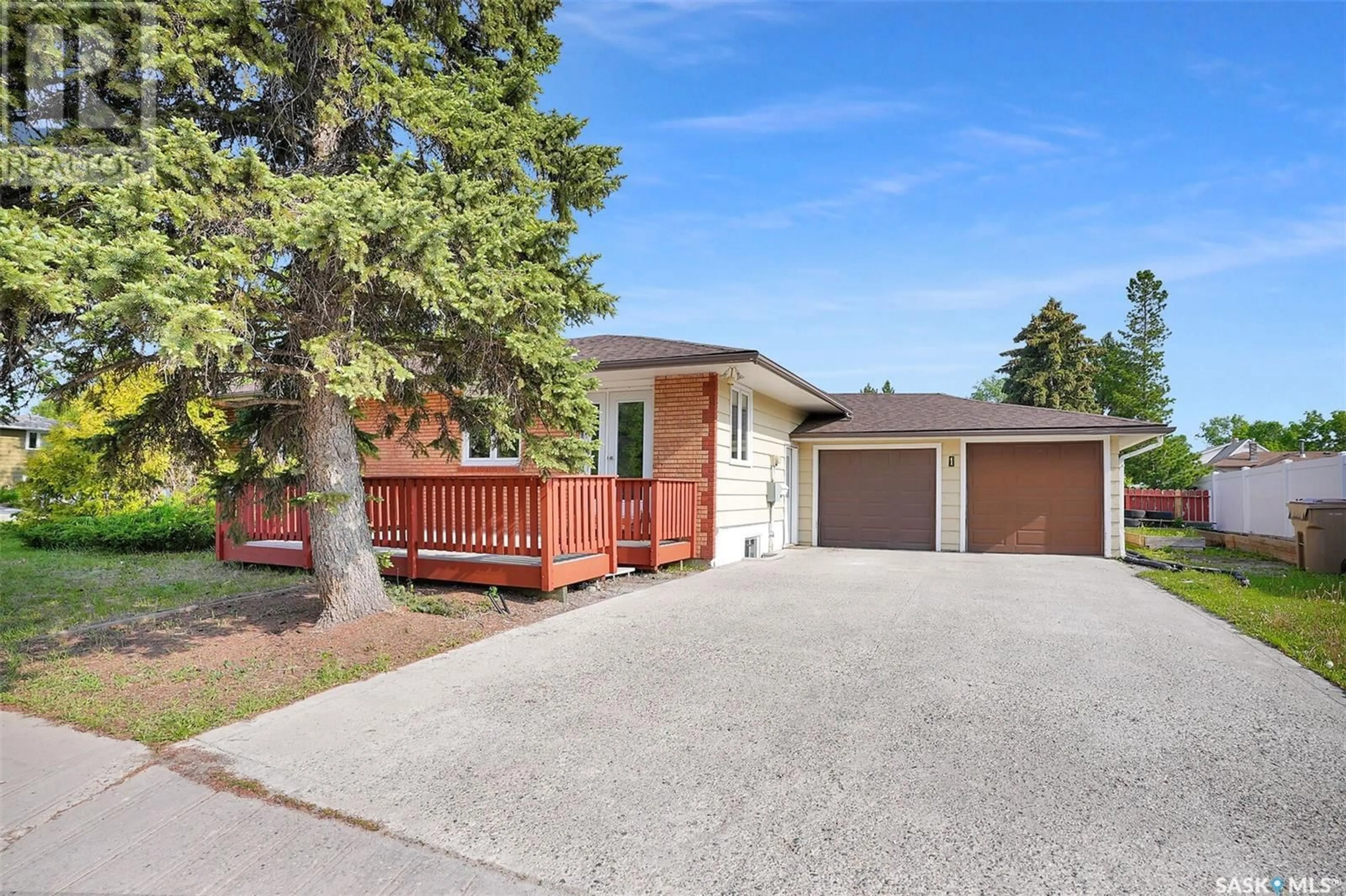 Unknown for 1 CALDER CRESCENT, Regina Saskatchewan S4S4A5