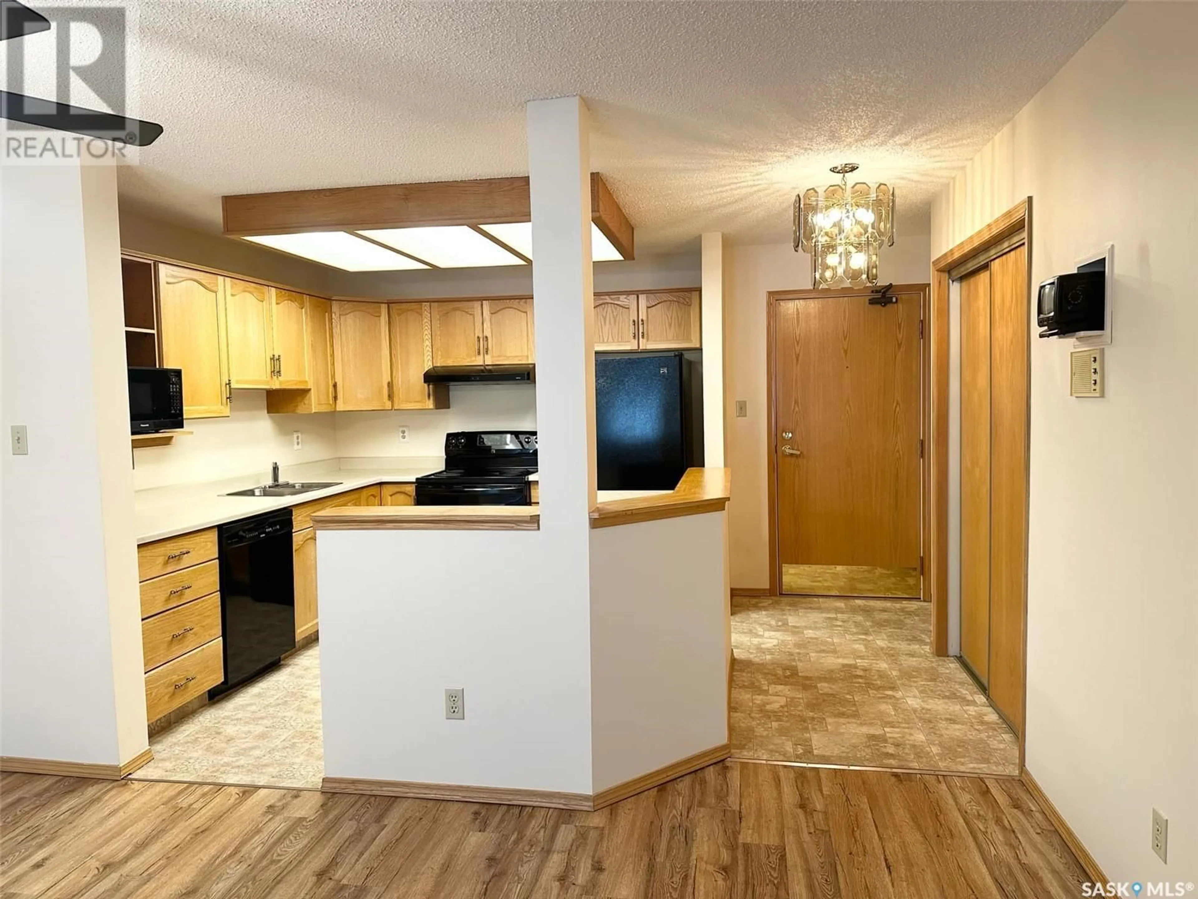 Open concept kitchen, unknown for 105 - 410 MAIN STREET, Saskatoon Saskatchewan S7N0B8