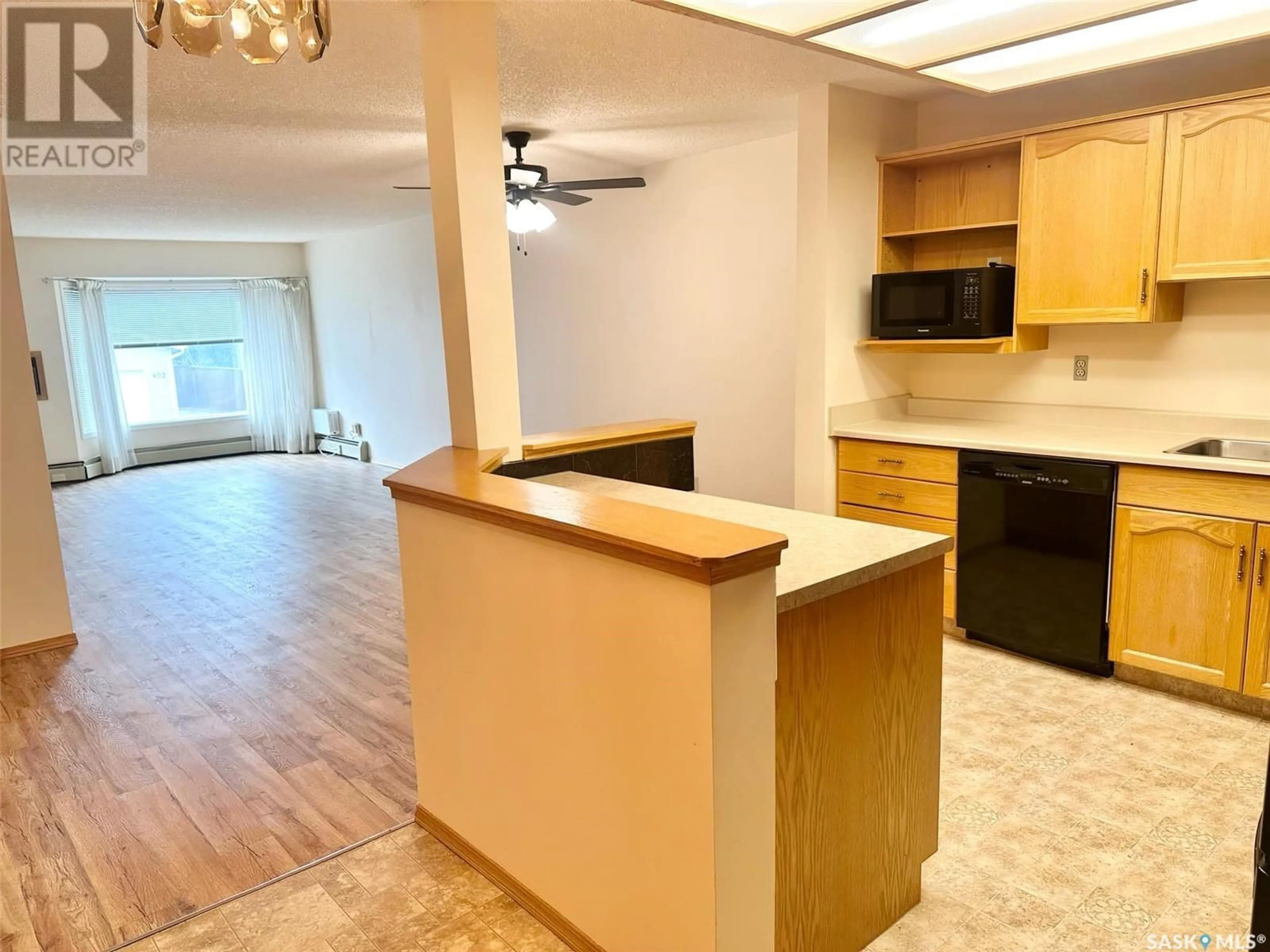 Open concept kitchen, unknown for 105 - 410 MAIN STREET, Saskatoon Saskatchewan S7N0B8