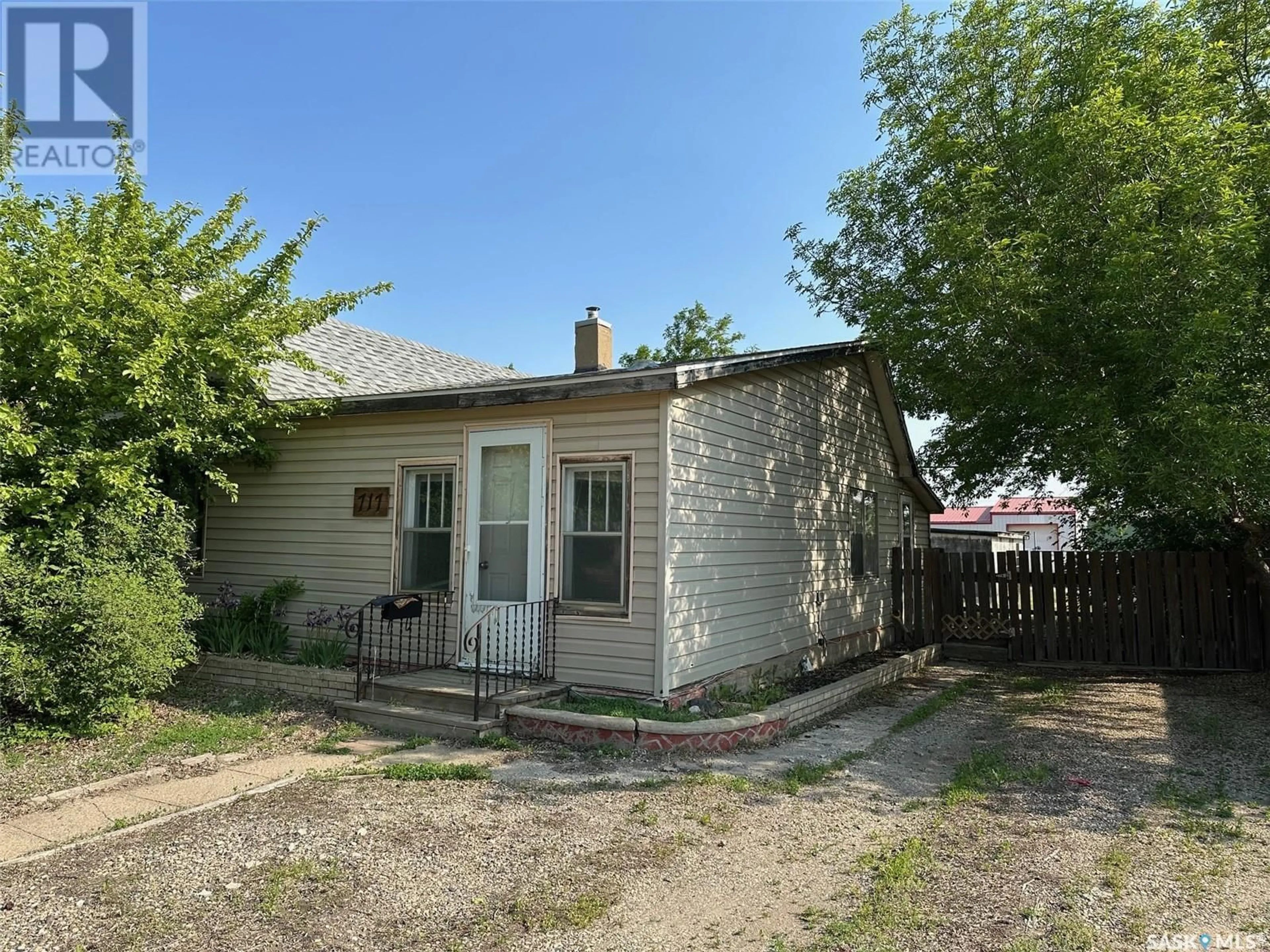 Unknown for 717 4TH STREET, Estevan Saskatchewan S4A0V6