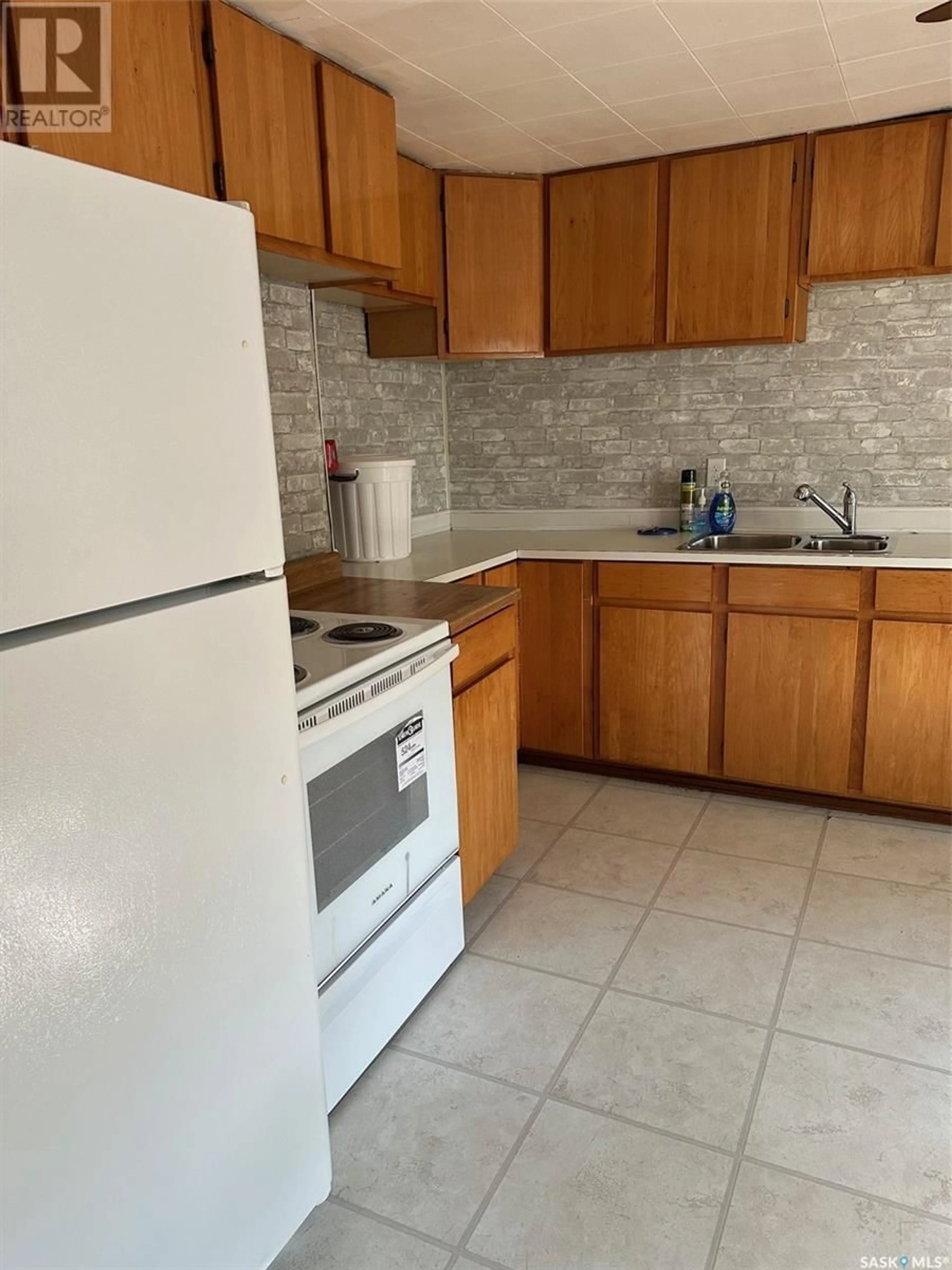 Standard kitchen, ceramic/tile floor for 717 4TH STREET, Estevan Saskatchewan S4A0V6