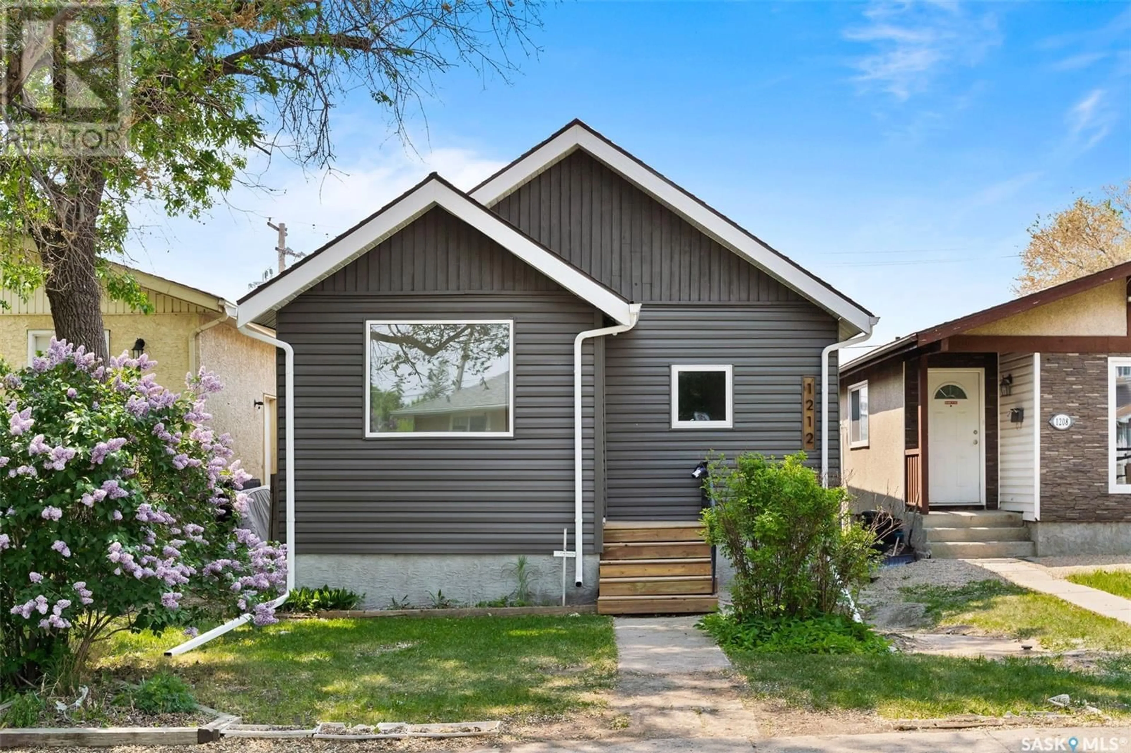 Home with vinyl exterior material, street for 1212 WALLACE STREET, Regina Saskatchewan S4N3Z3
