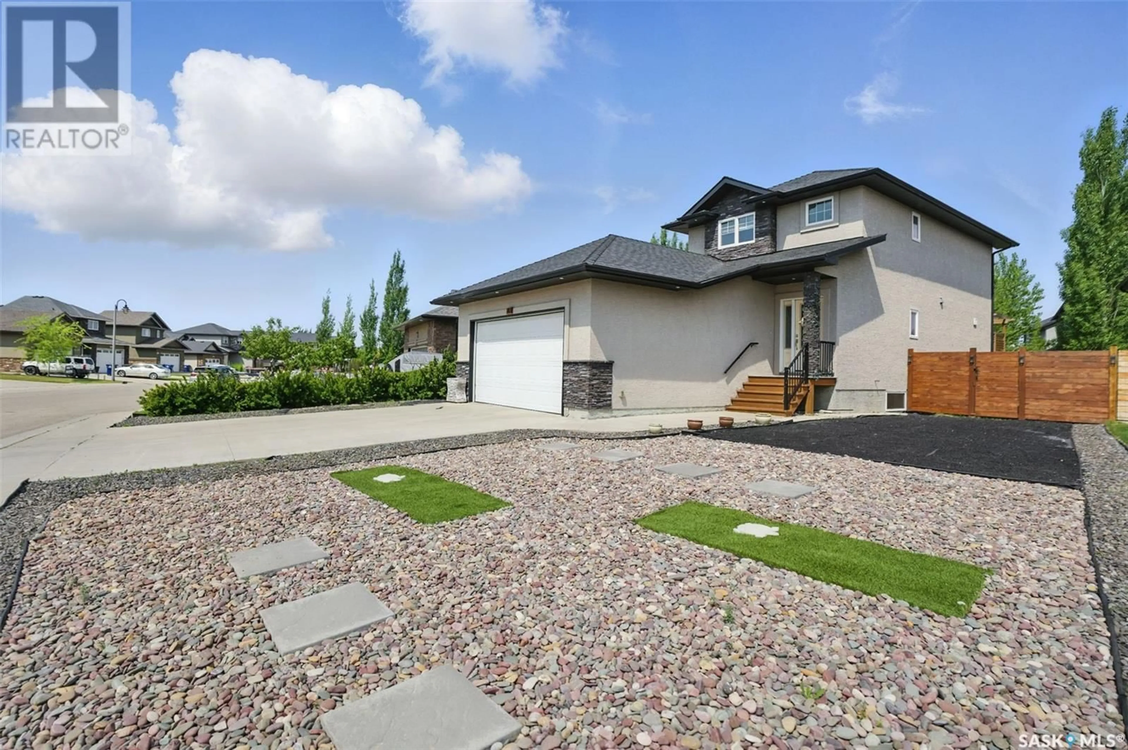 Unknown for 743 SUTTER CRESCENT, Saskatoon Saskatchewan S7T0R5