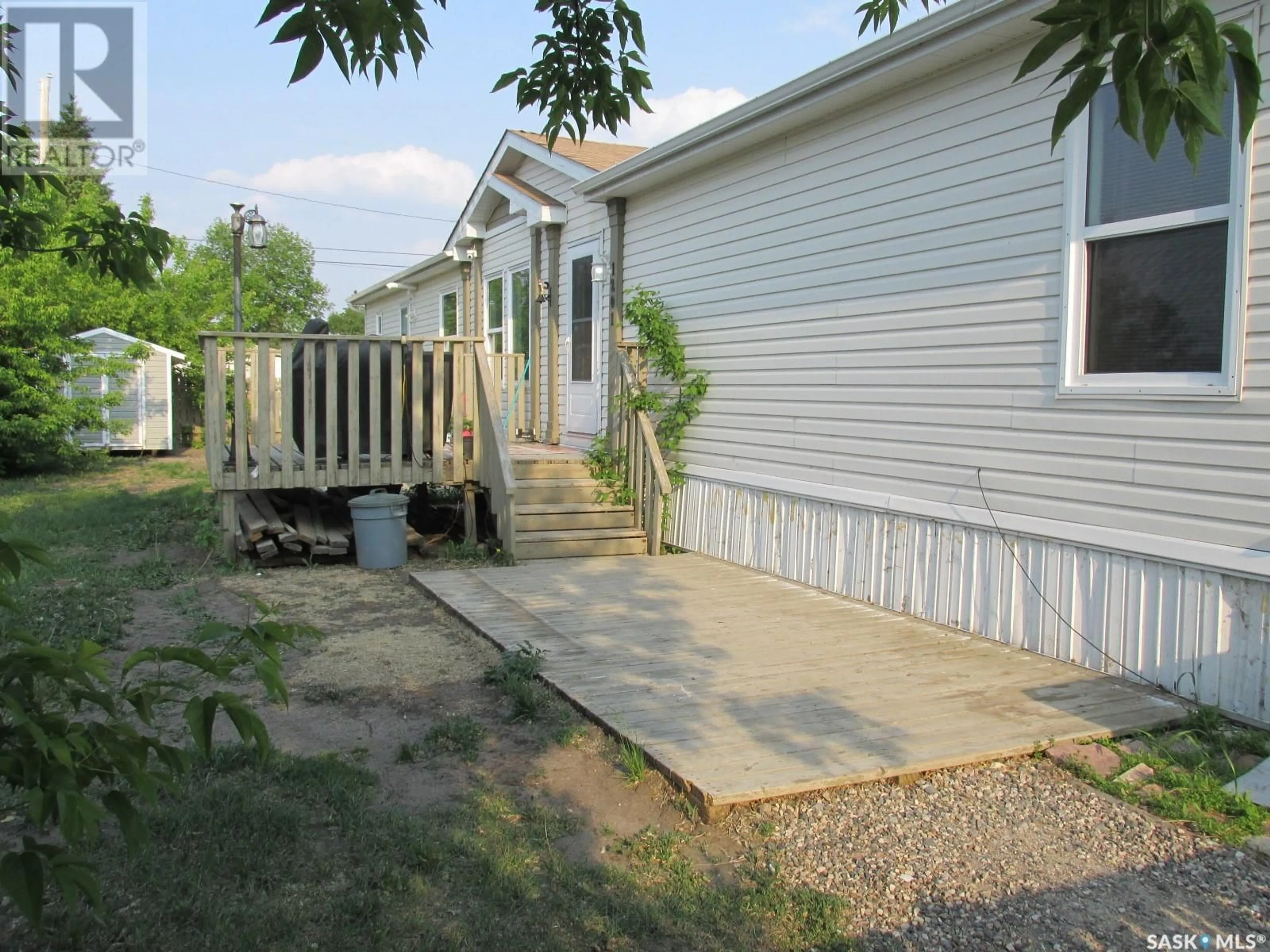 Patio, street for 1201 3RD STREET, Nipawin Saskatchewan S0E1E0