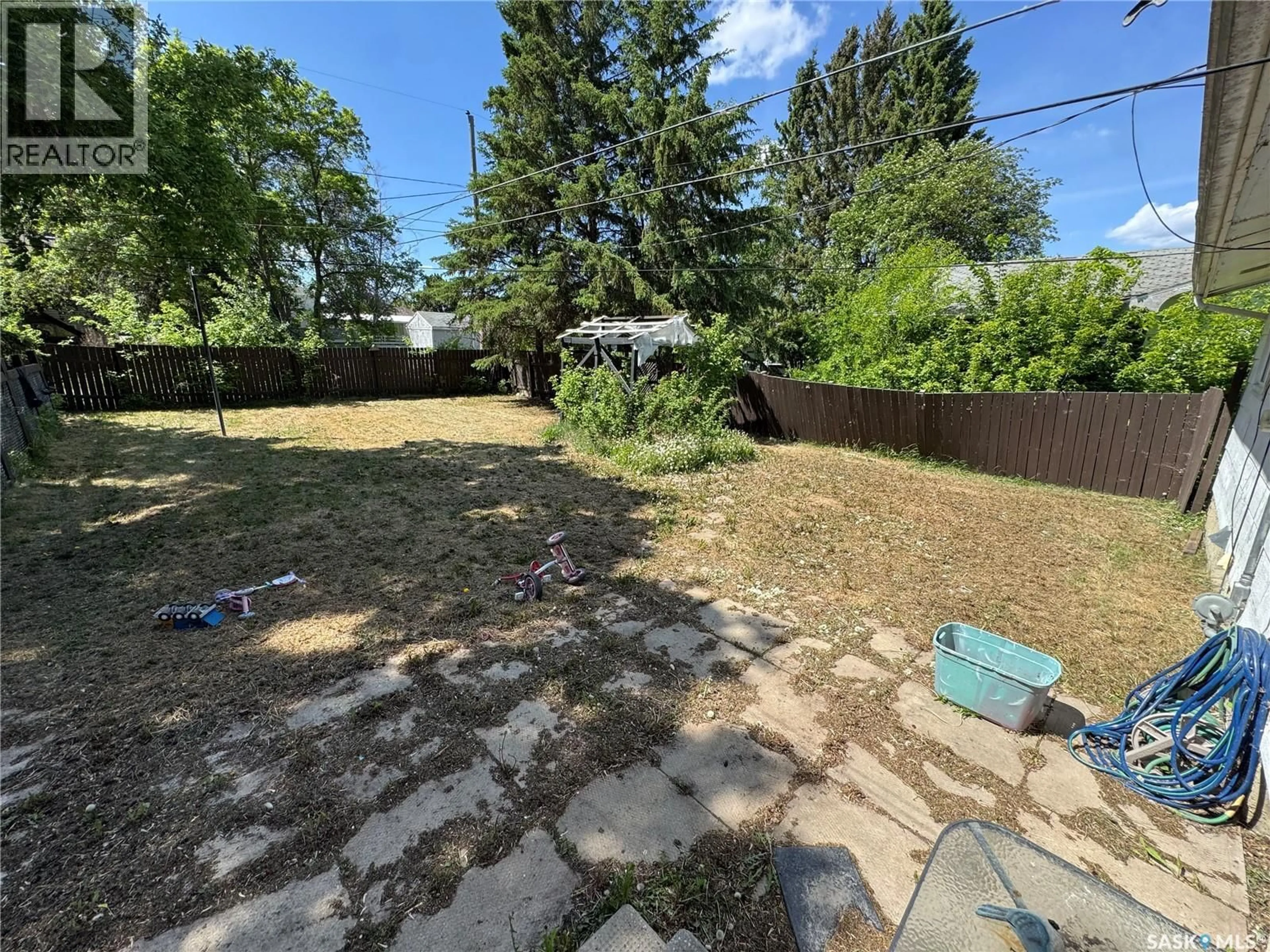 A pic from outside/outdoor area/front of a property/back of a property/a pic from drone, street for 414 3RD AVENUE, Naicam Saskatchewan S0K2Z0