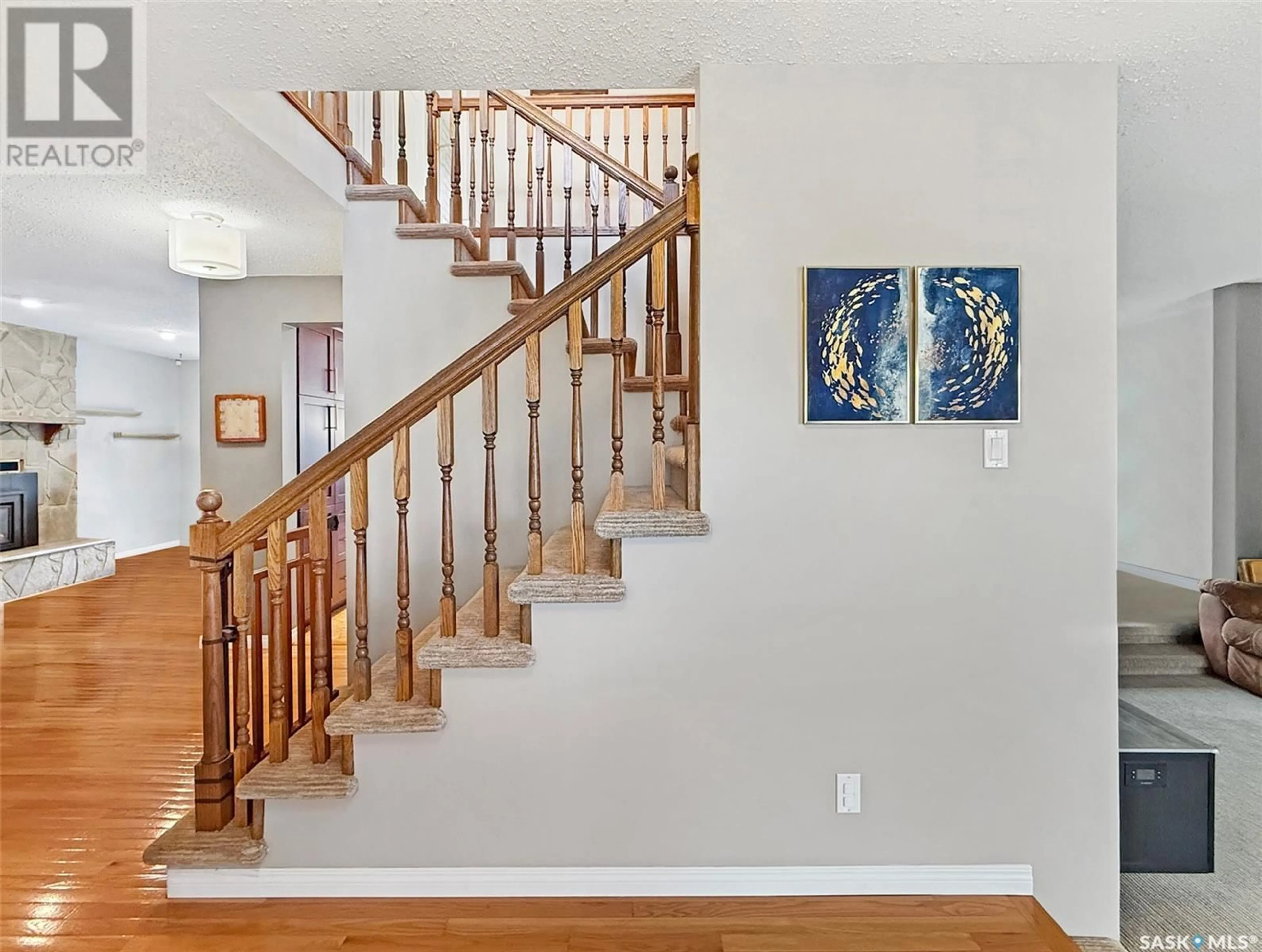 Stairs for 442 RUSSEL CRESCENT, Swift Current Saskatchewan S9H4T9