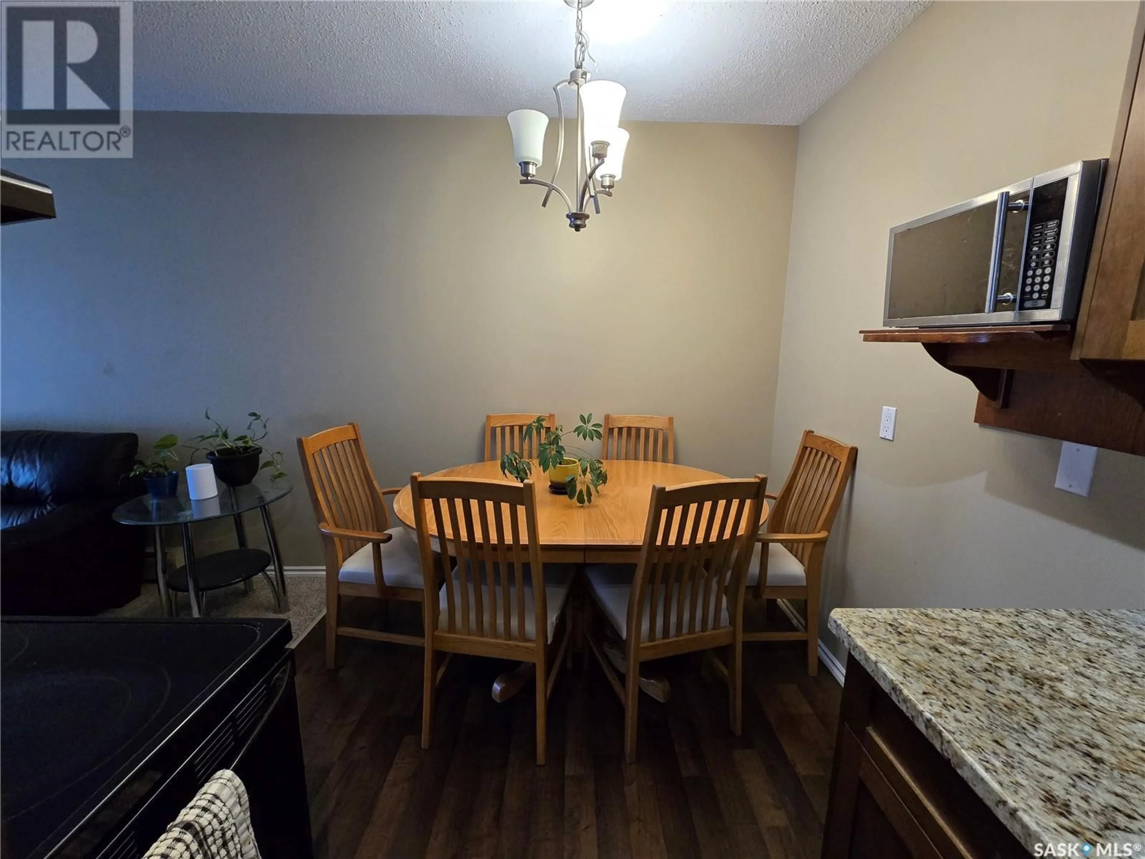 Dining room, wood/laminate floor for 250 - 305 PINEHOUSE PLACE, Saskatoon Saskatchewan S7K4X1