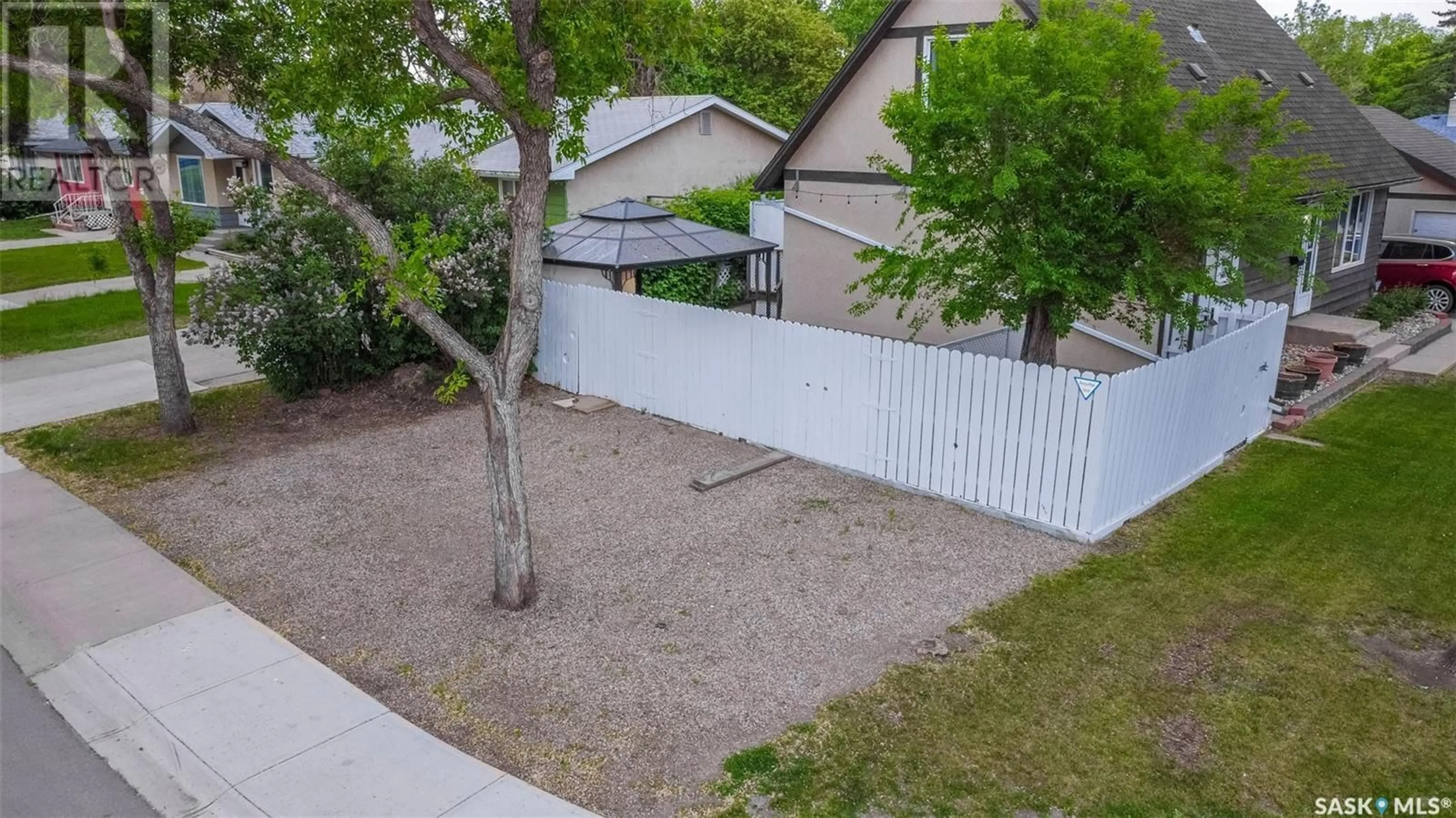 A pic from outside/outdoor area/front of a property/back of a property/a pic from drone, street for 15 HAYNEE STREET, Regina Saskatchewan S4N1P8