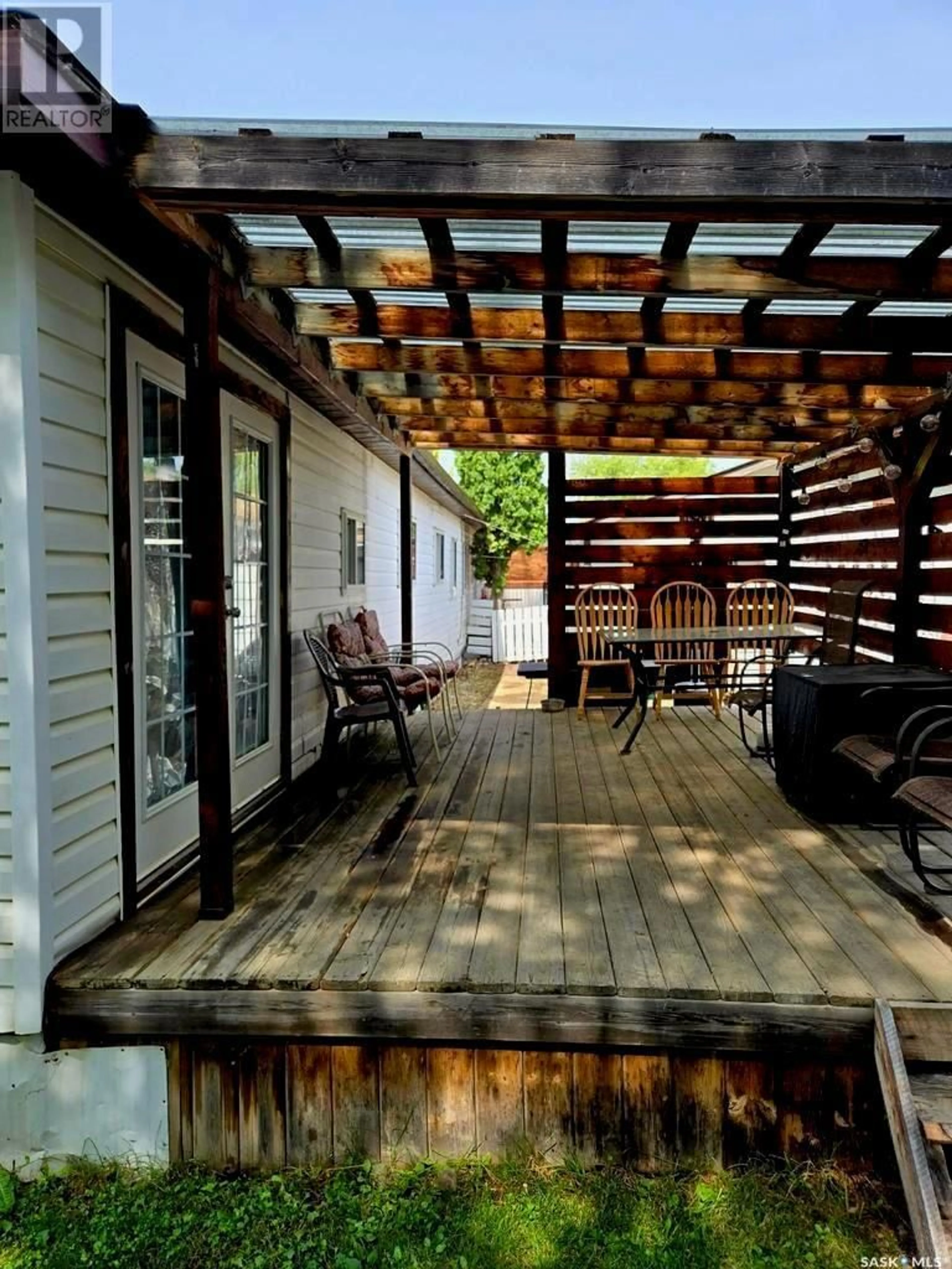 Patio, street for 56 EASTVIEW TRAILER COURT, Prince Albert Rm No. 461 Saskatchewan S6V5P9
