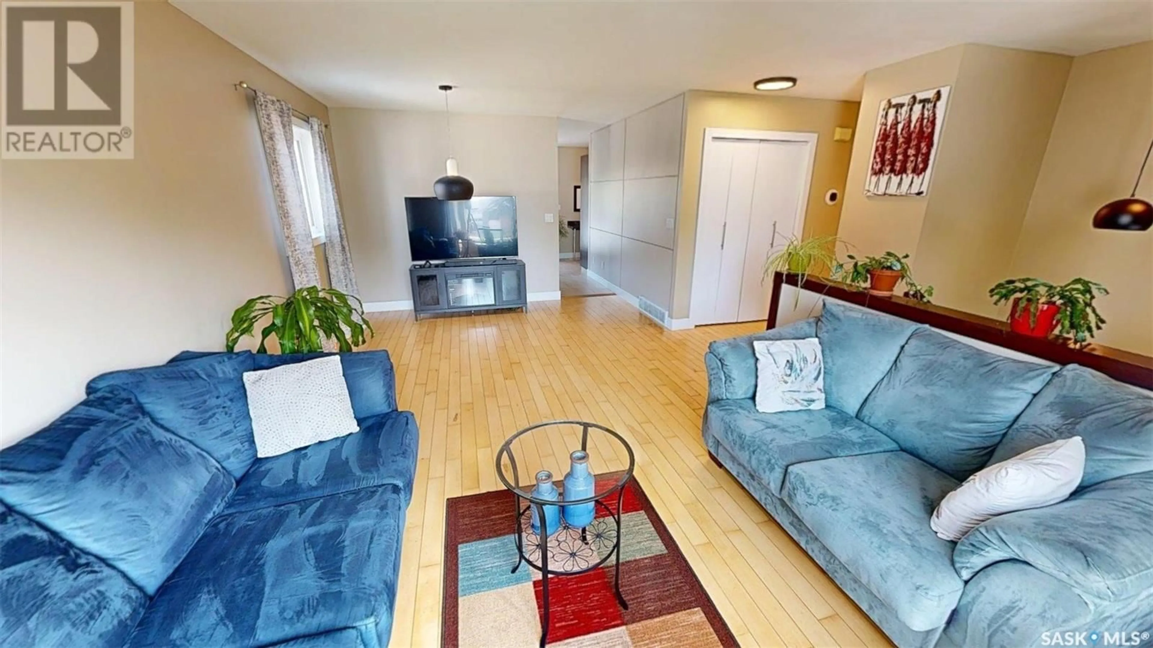 Living room with furniture, unknown for 6526 1ST AVENUE, Regina Saskatchewan S4T7L9