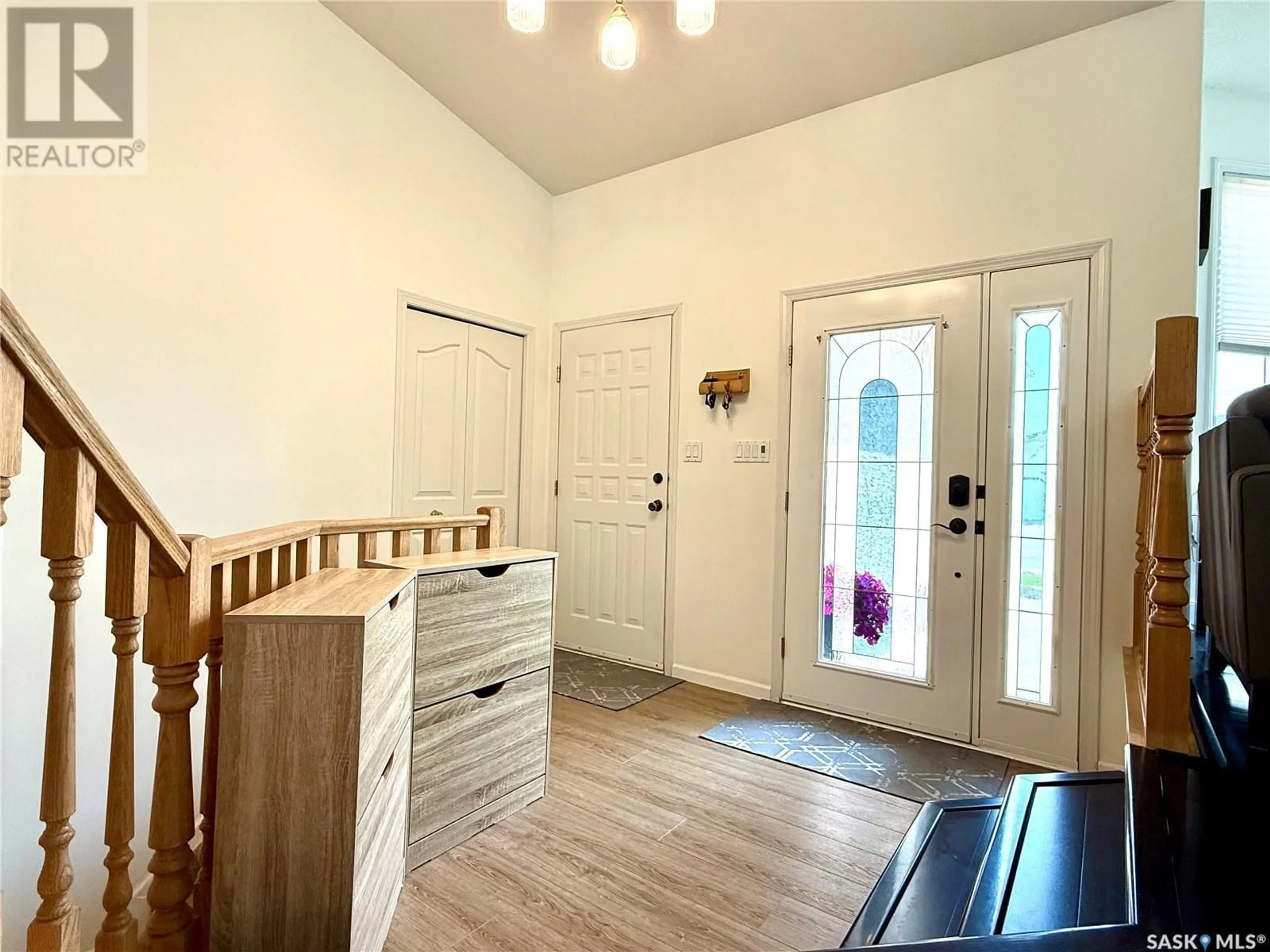 Indoor entryway for 89 CALDWELL DRIVE, Yorkton Saskatchewan S3N4A5