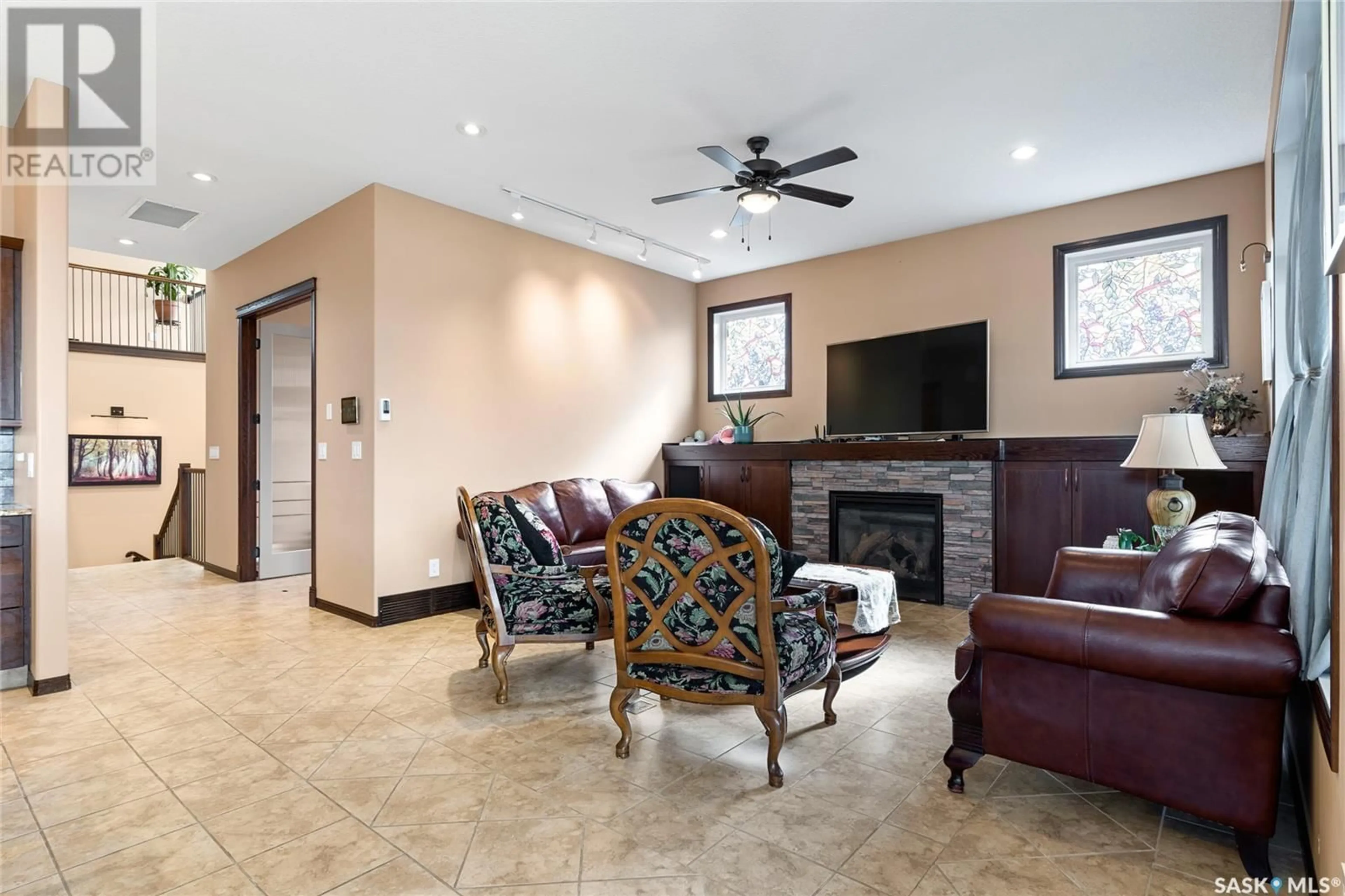 Lobby for 4350 SANDPIPER CRESCENT, Regina Saskatchewan S4V1N3