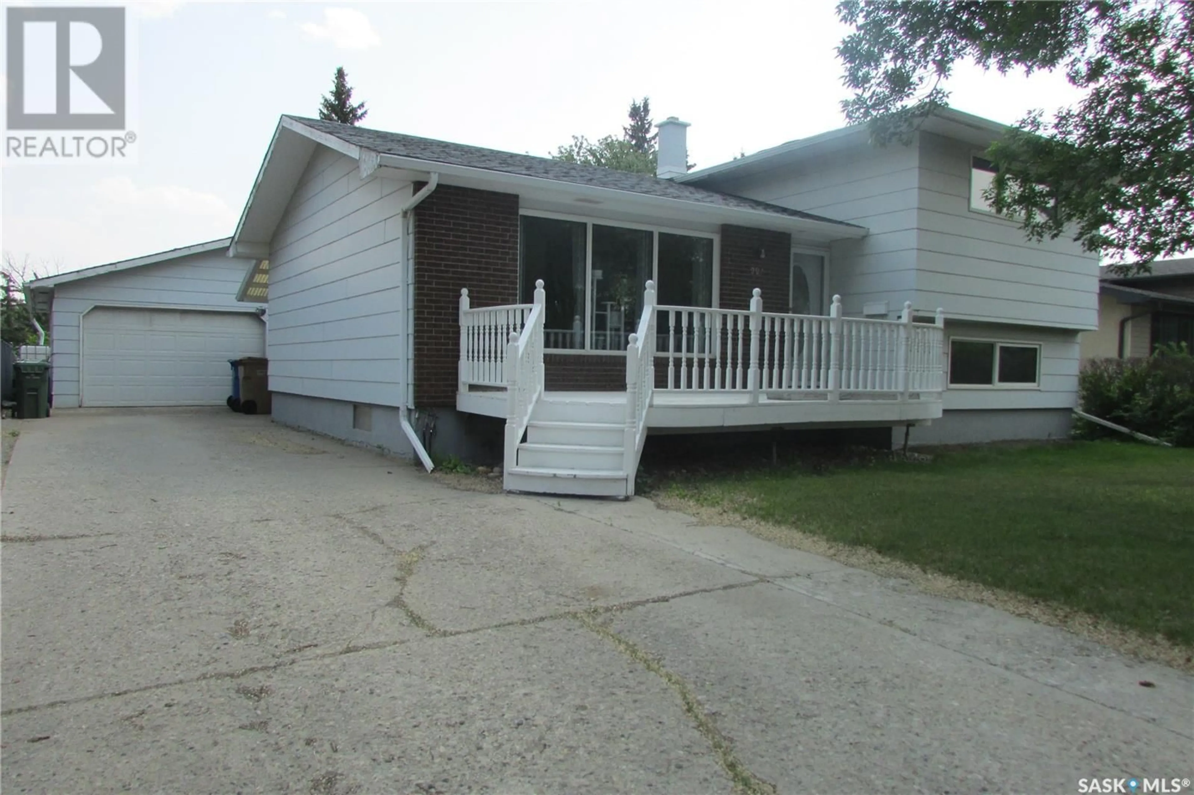Home with vinyl exterior material, street for 227 RODENBUSH DRIVE, Regina Saskatchewan S4R6X1
