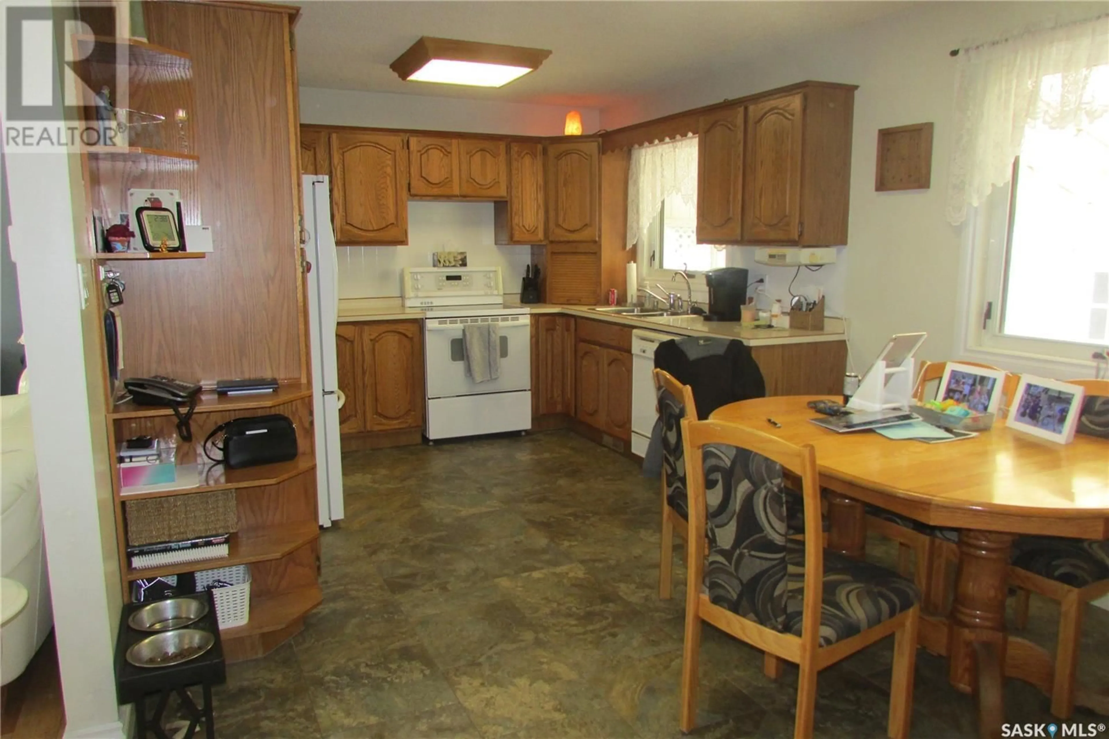 Standard kitchen, unknown for 227 RODENBUSH DRIVE, Regina Saskatchewan S4R6X1