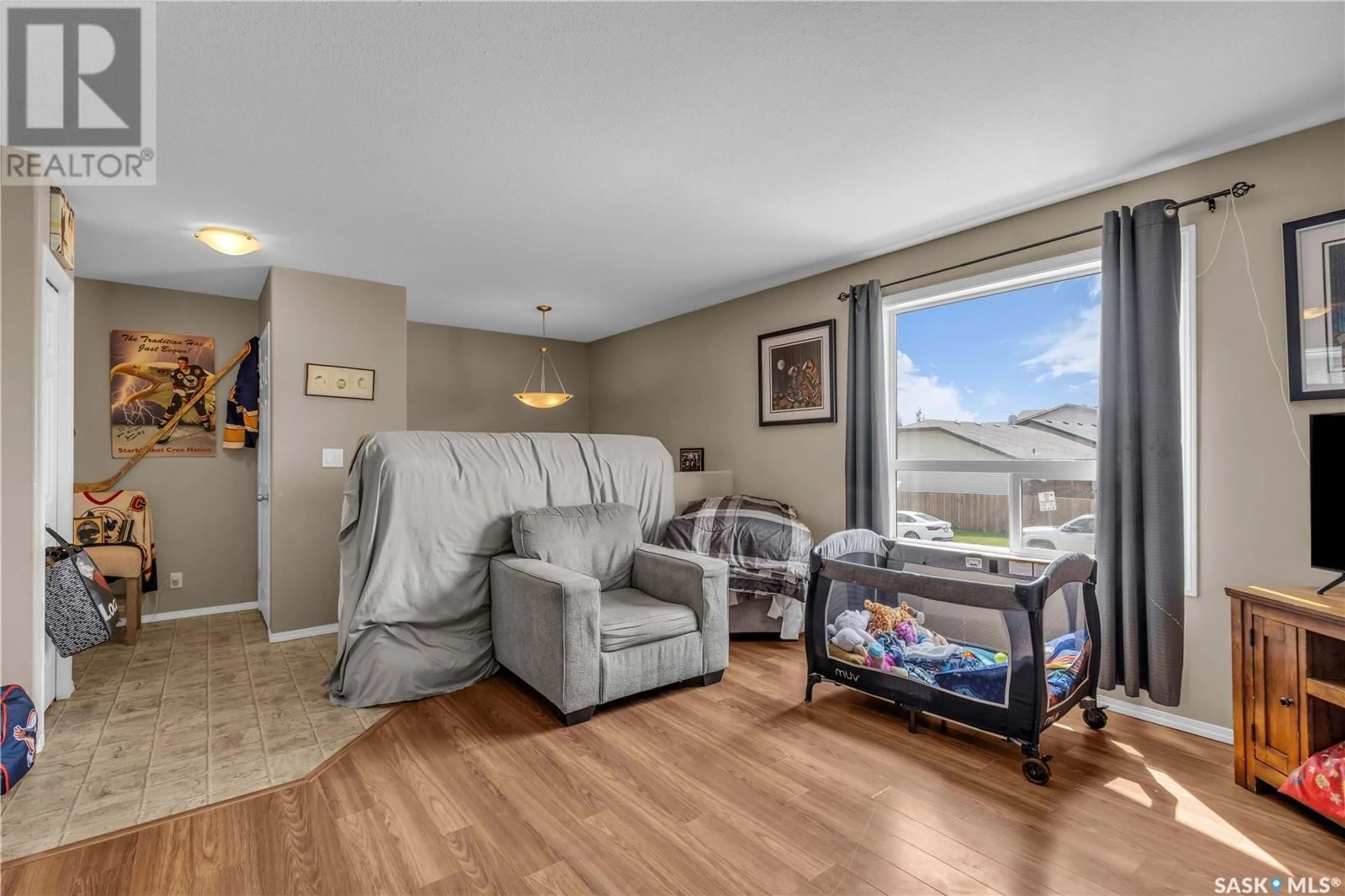 Living room with furniture, unknown for 8 200 HIEBERT CRESCENT, Martensville Saskatchewan S0K2T2