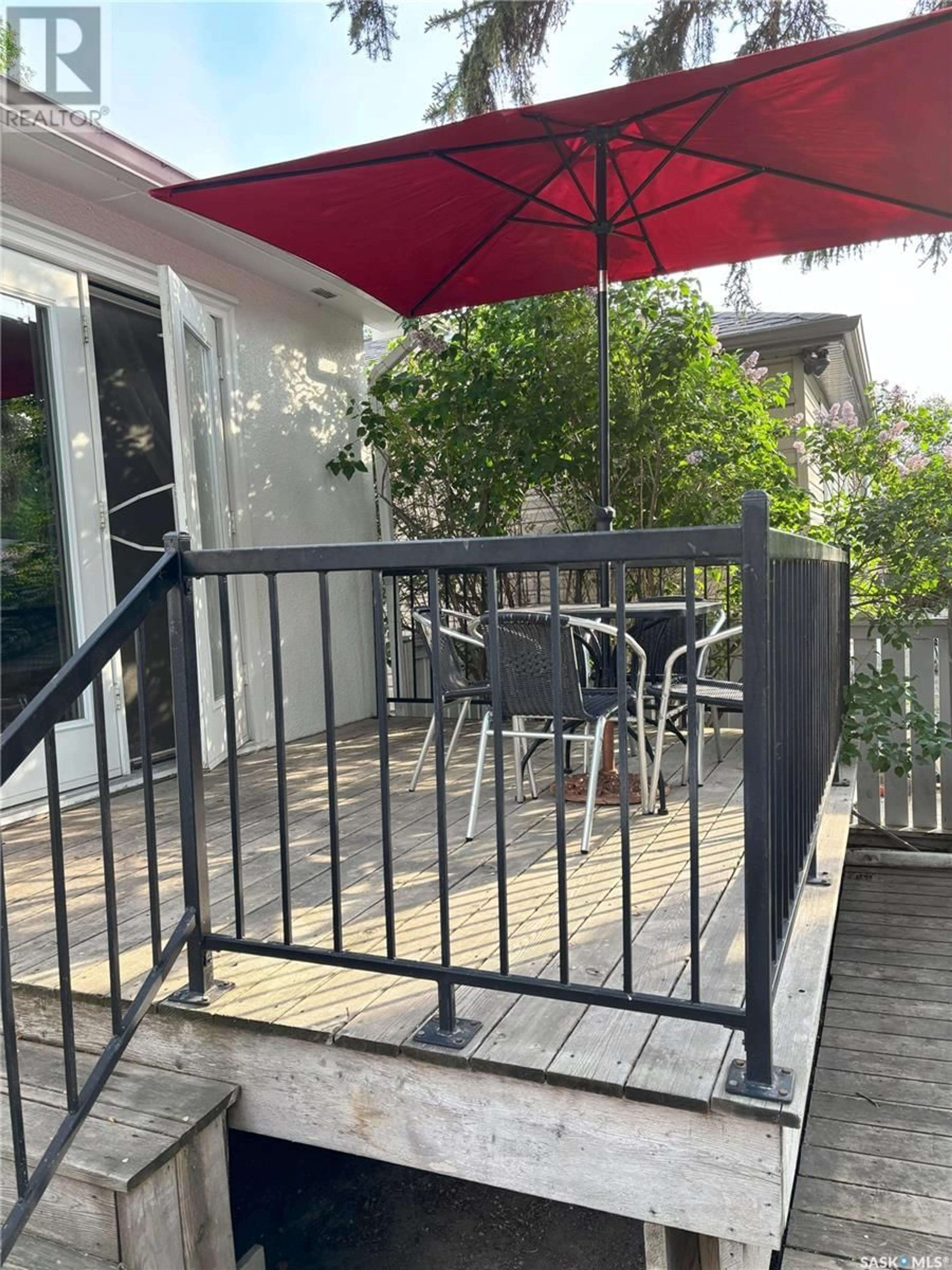 Patio, street for 3206 PORTNALL AVENUE, Regina Saskatchewan S4S1A5