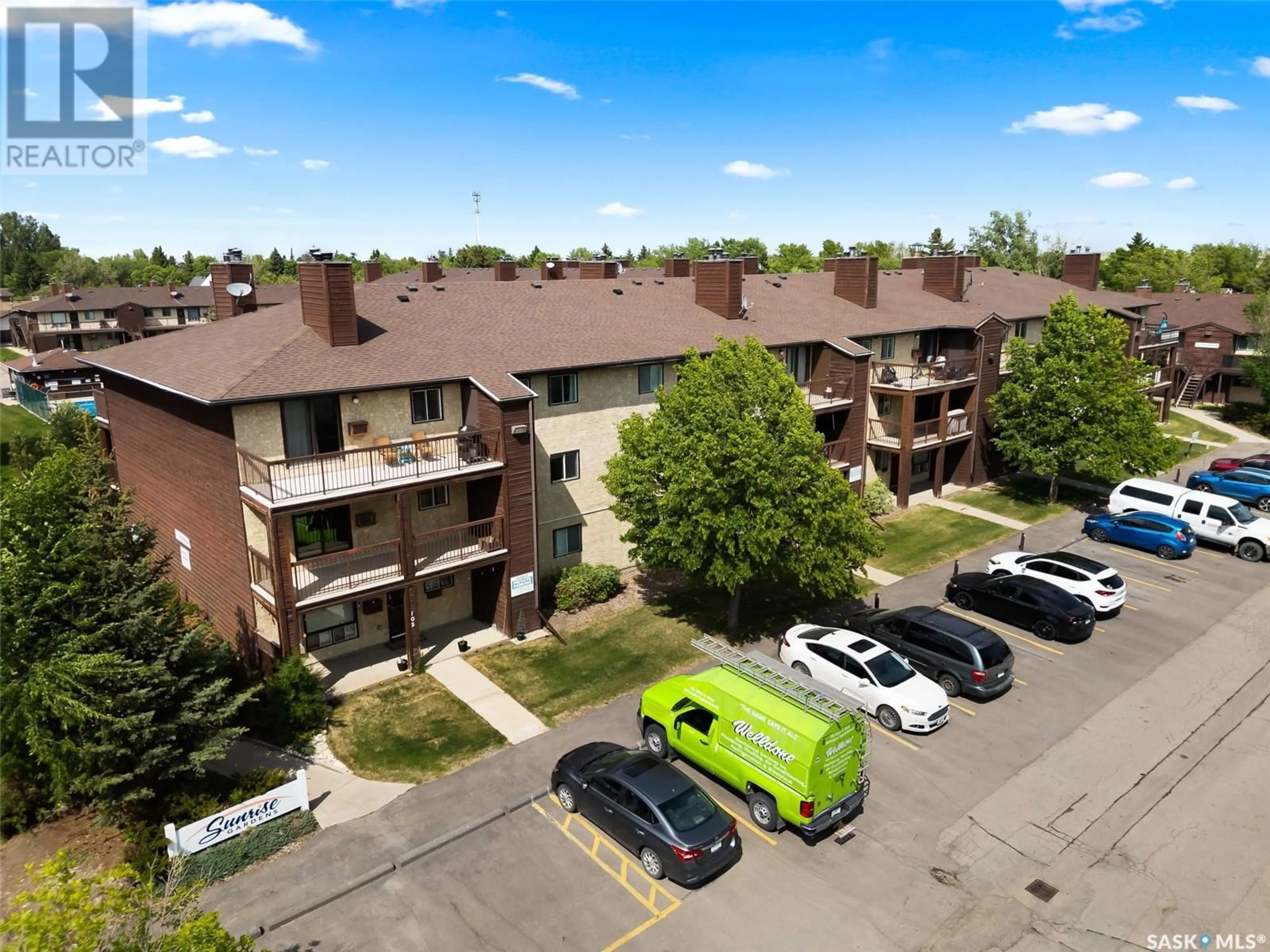 A pic from outside/outdoor area/front of a property/back of a property/a pic from drone, unknown for 31 - 205 RODENBUSH DRIVE, Regina Saskatchewan S4R8C7