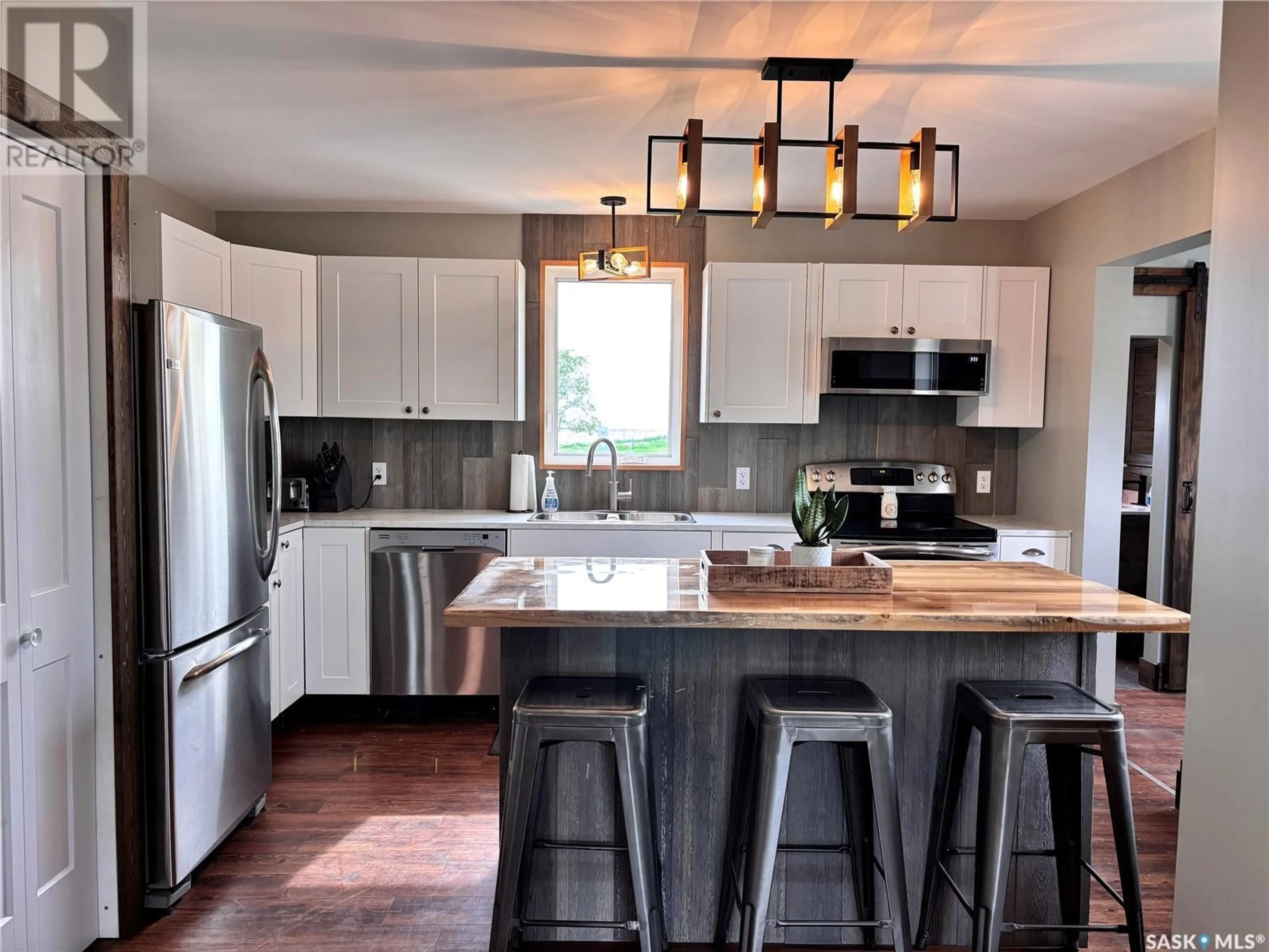 Open concept kitchen, unknown for STOCKWELL LAKE ACREAGE, Fertile Valley Rm No. 285 Saskatchewan S0L0L0