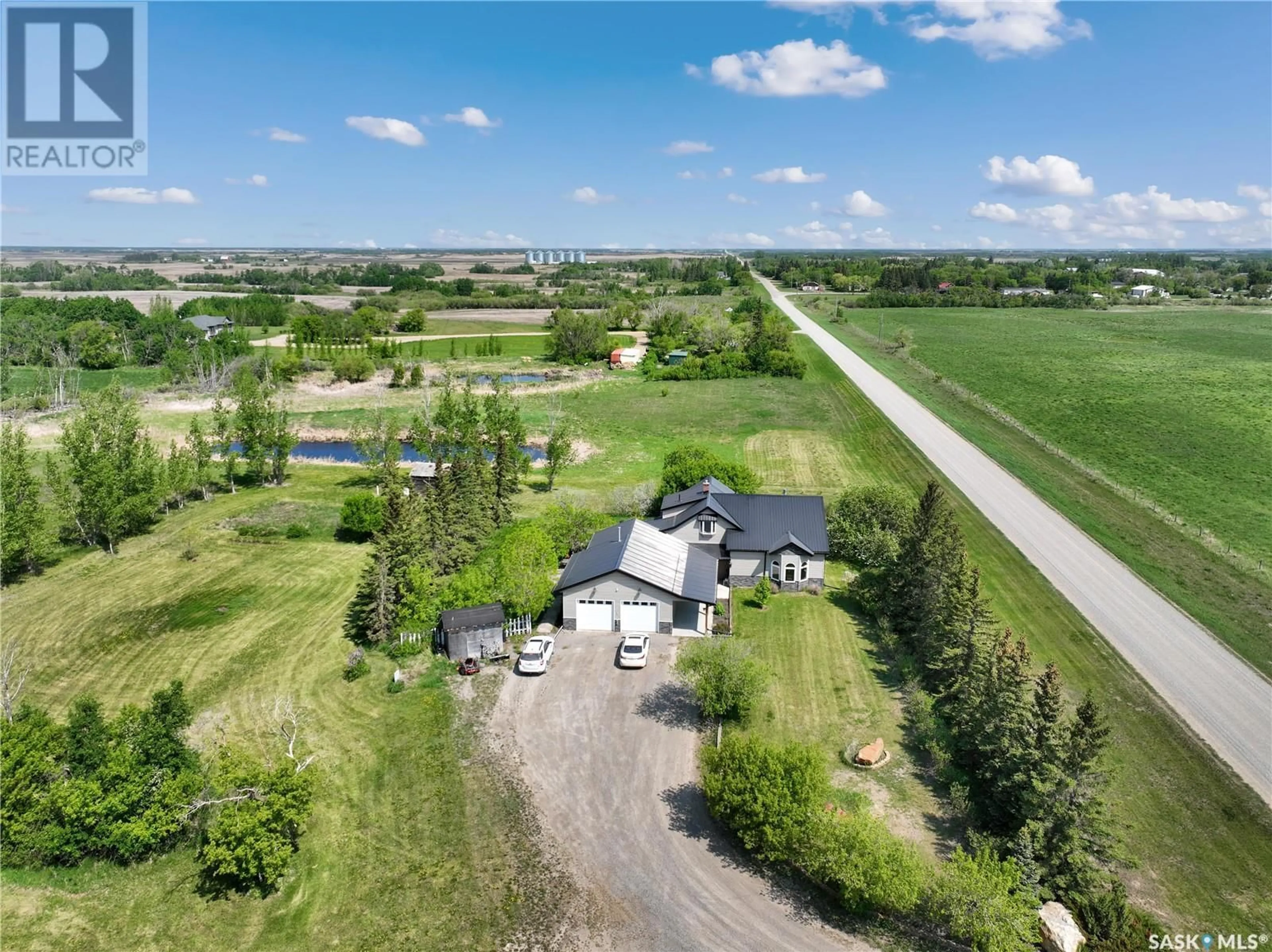 A pic from outside/outdoor area/front of a property/back of a property/a pic from drone, street for ELIZABETH ST, Fertile Belt Rm No. 183 Saskatchewan S0A3Y0