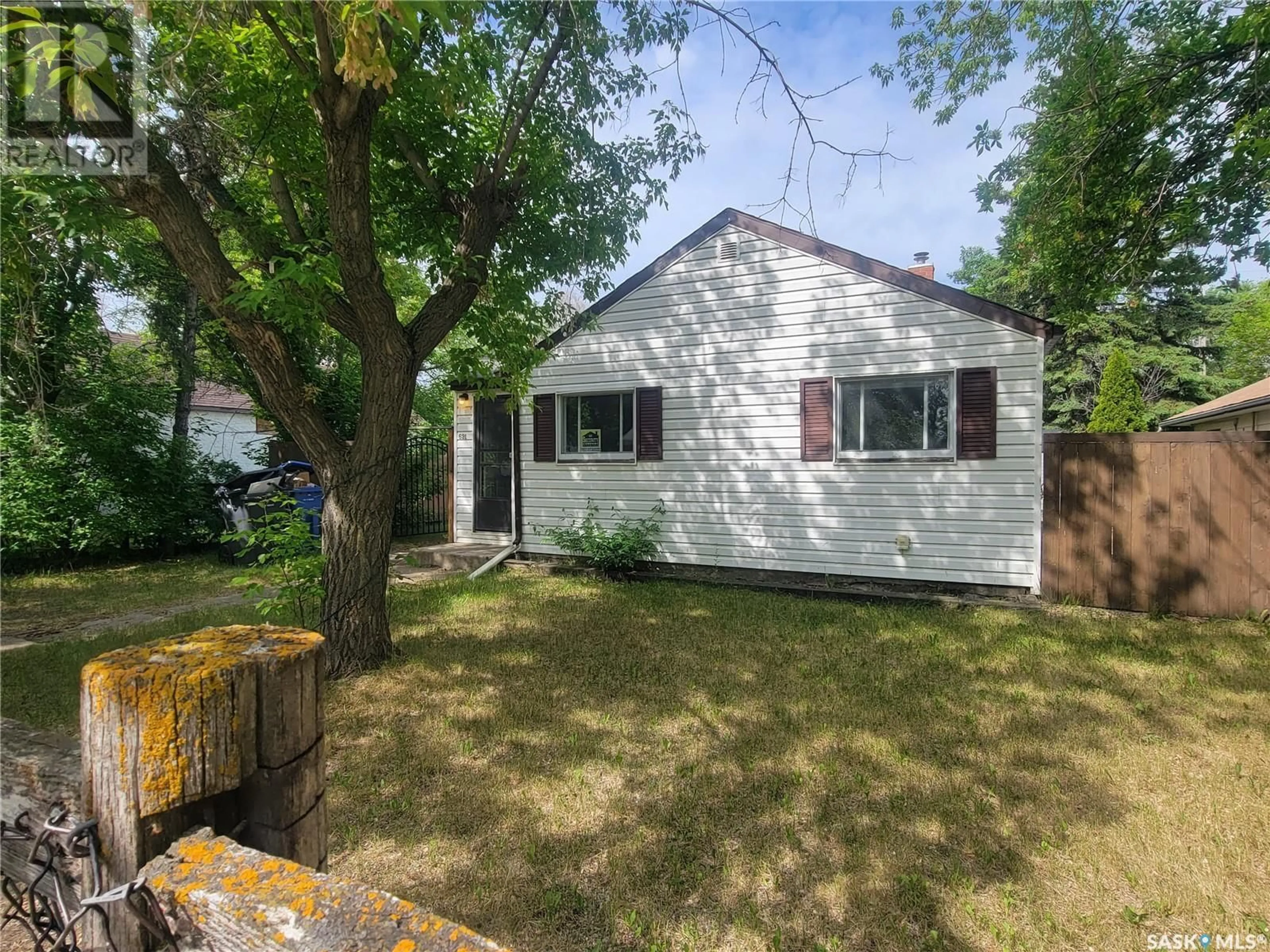 Unknown for 631 102ND STREET, North Battleford Saskatchewan S9A1C9